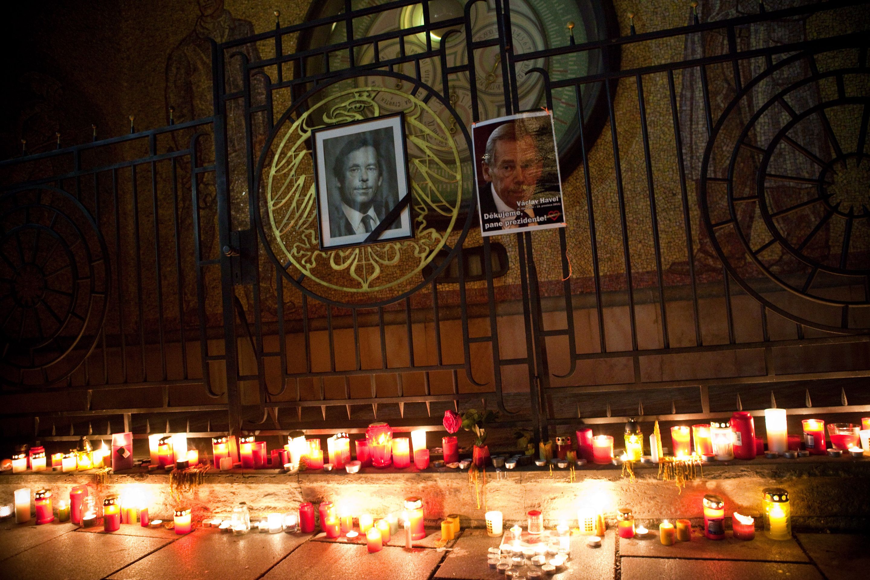 Pietní místa napříč republikou - 8 - GALERIE: Pietní místa napříč republikou (8/9)