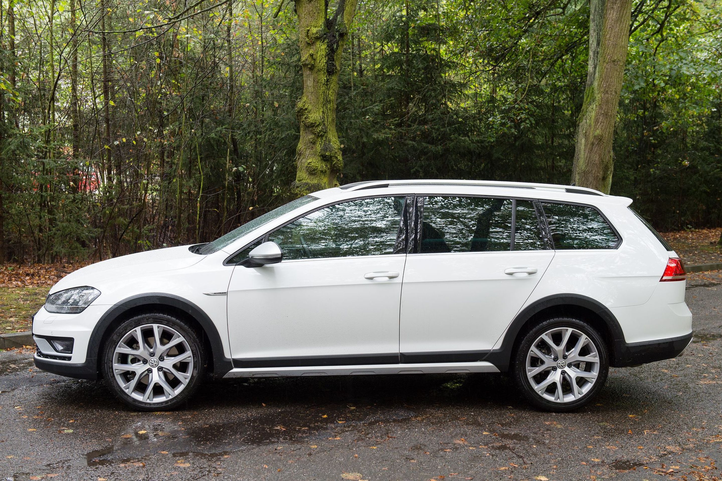 Volkswagen Golf Alltrack - 1 - GALERIE: Volkswagen Golf Alltrack (6/13)