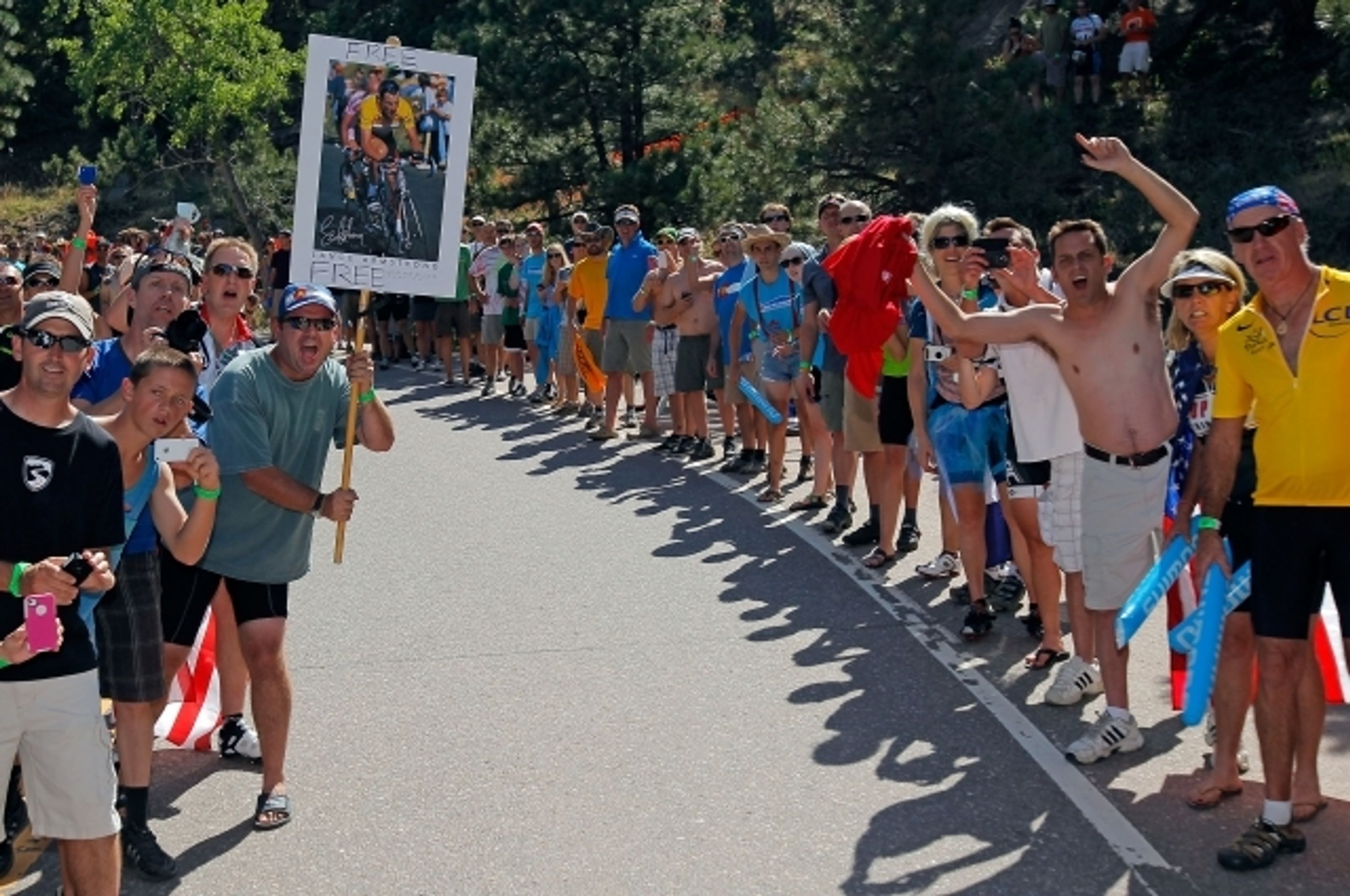 Lance Armstrong - 7 - GALERIE: Lance Armstrong už zase jezdí na kole (8/10)