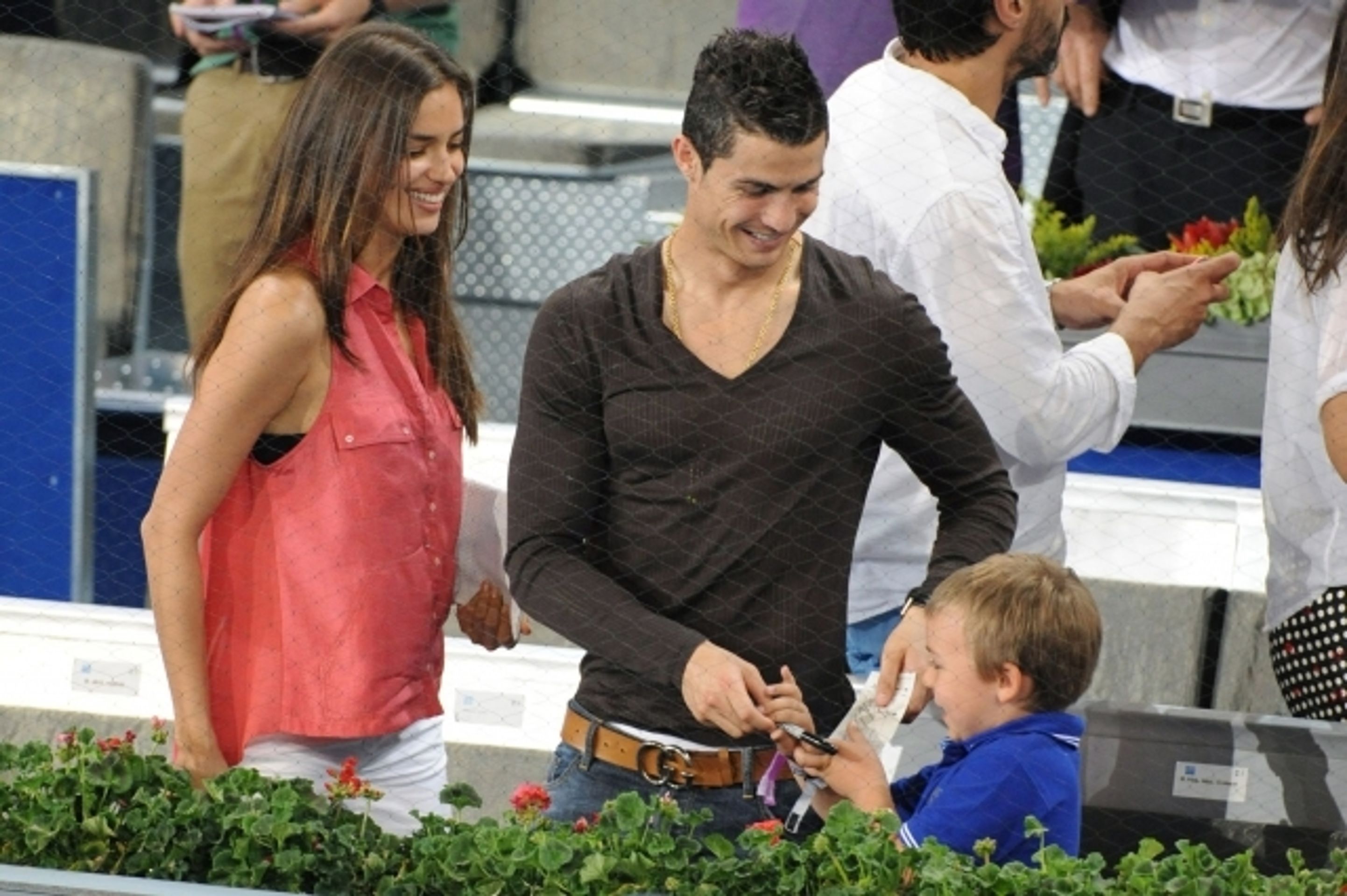 Cristiano Ronaldo a Irina Shayk - 1 - GALERIE: Cristiano Ronaldo a Irina Shayk (9/10)