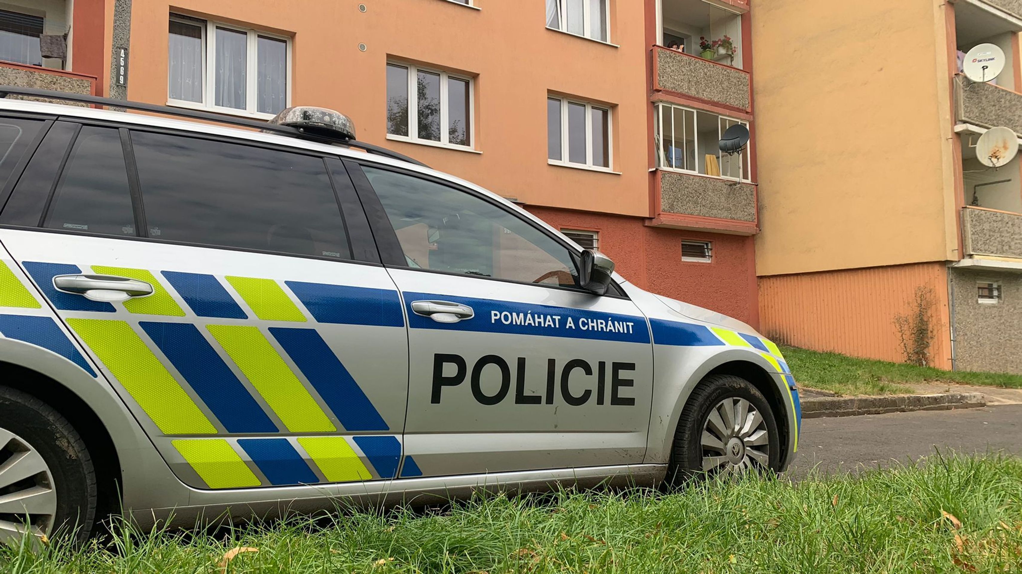 Chomutov policie smrt ženy - 4 - Galerie: Podezřelé úmrtí v Chomutově (4/5)
