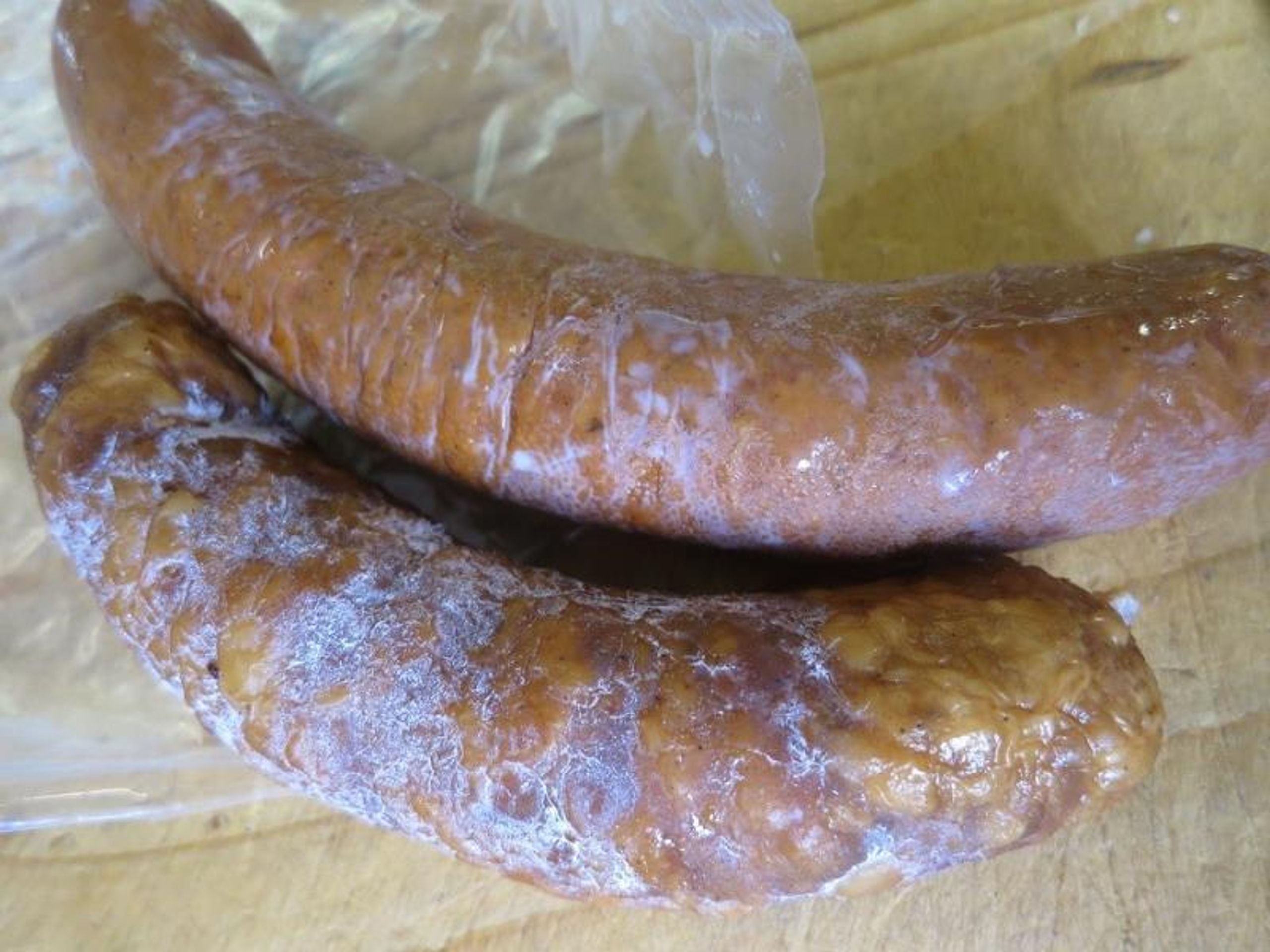 Učnovská klobása - Nguyen Thanh - GALERIE: Nebezpečné potraviny v říjnu a listopadu 2 (28/49)