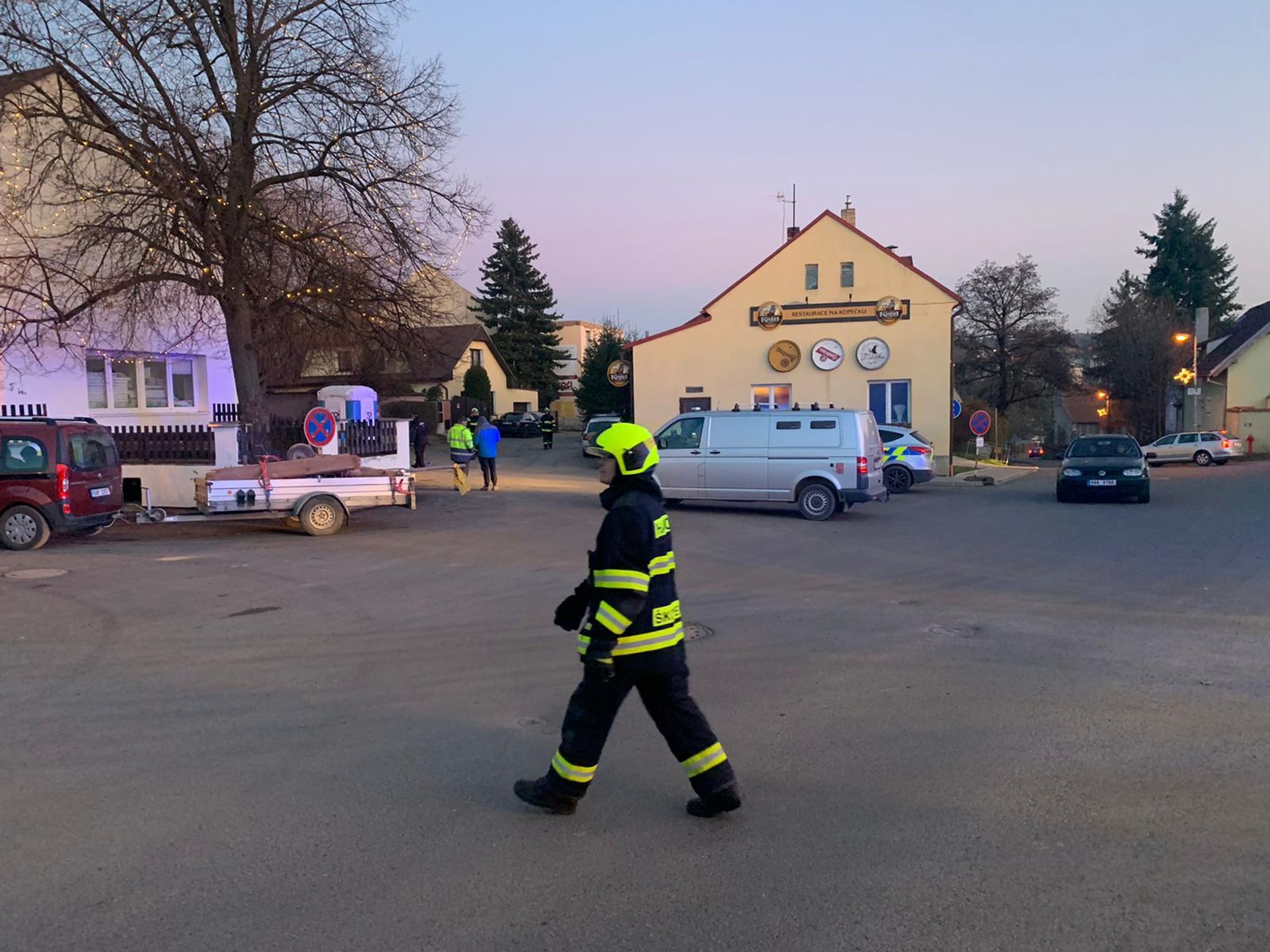Nalezená nevybuchlá výbušnina - 2 - GALERIE: nález bomby v Dolních Jirčanech (5/5)