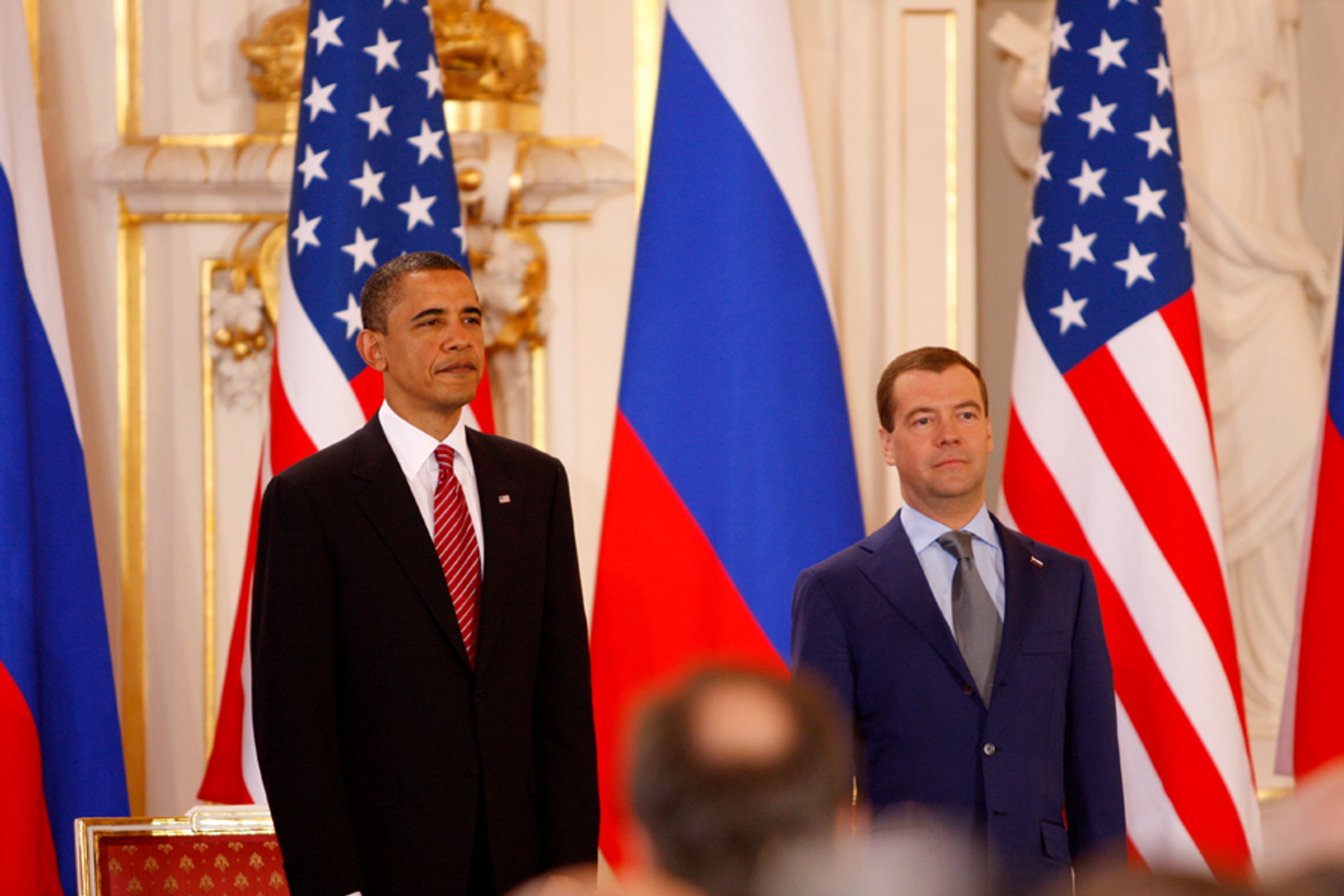 Obama a Medveděv-5 - GALERIE: Obama a Medveděv podepisují smlouvu o odzbrojení (10/26)