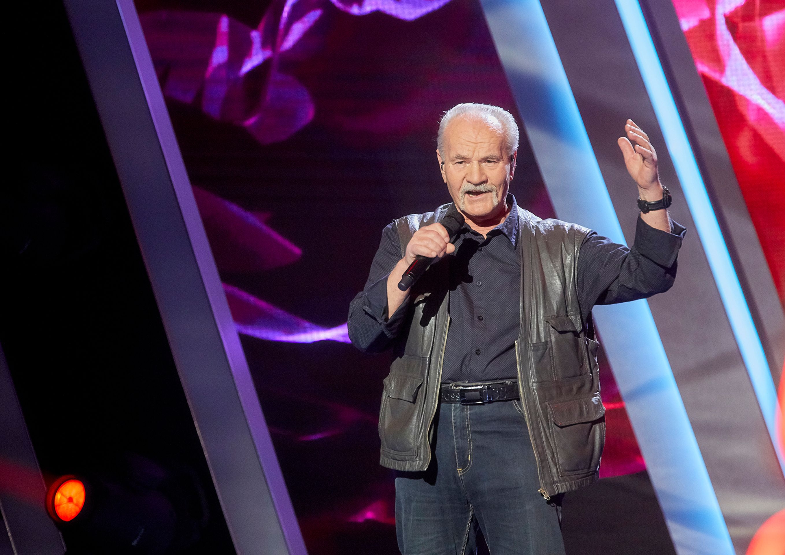 The Voice Česko Slovensko: Nejstarší soutěžící se udržuje sexem! - 1 - GALERIE: Nejstarší soutěžící v The Voice Česko Slovensko se udržuje sexem! (1/5)