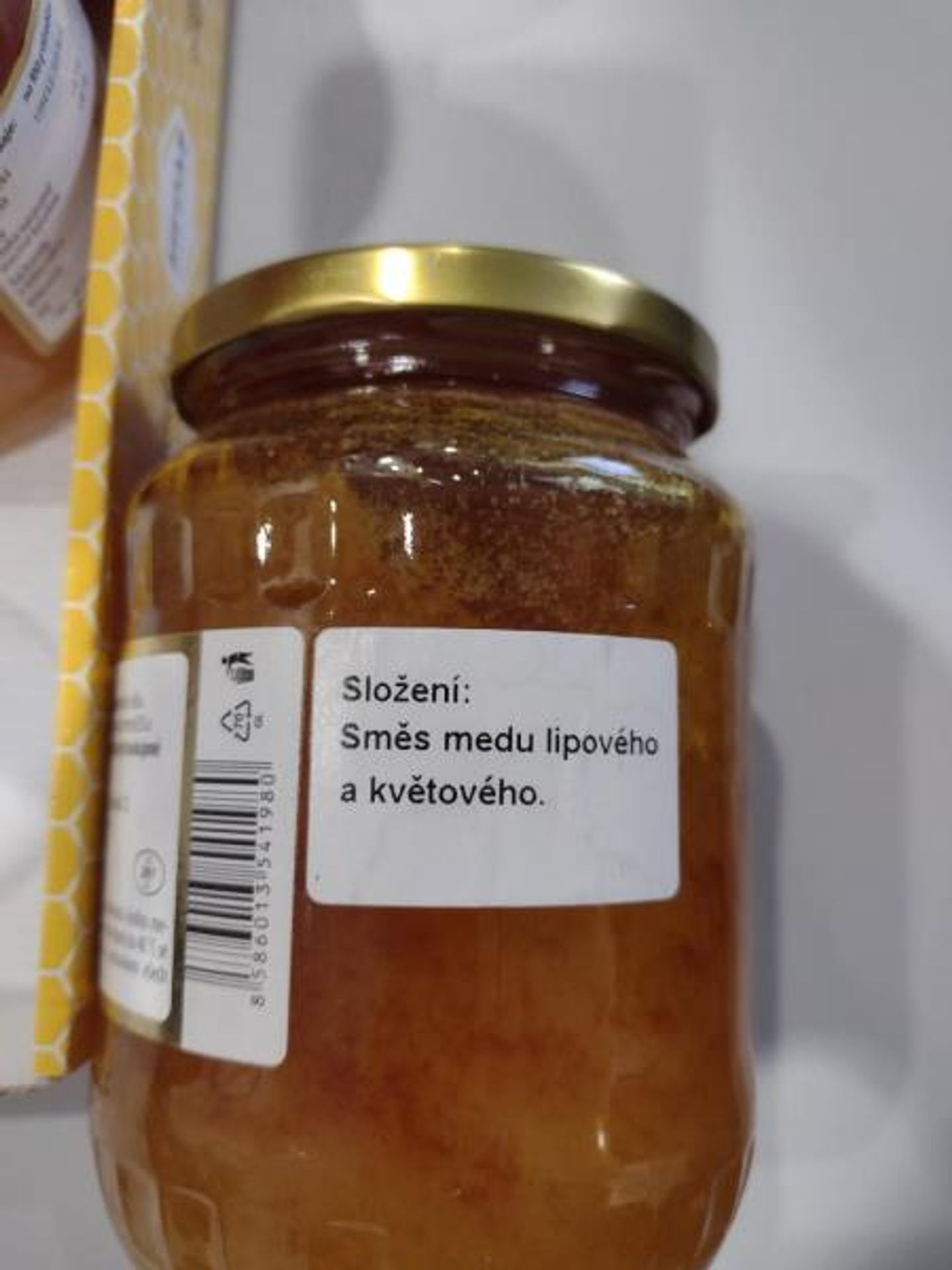 Falšovaný med  (2) - Falšovaný med (1/5)