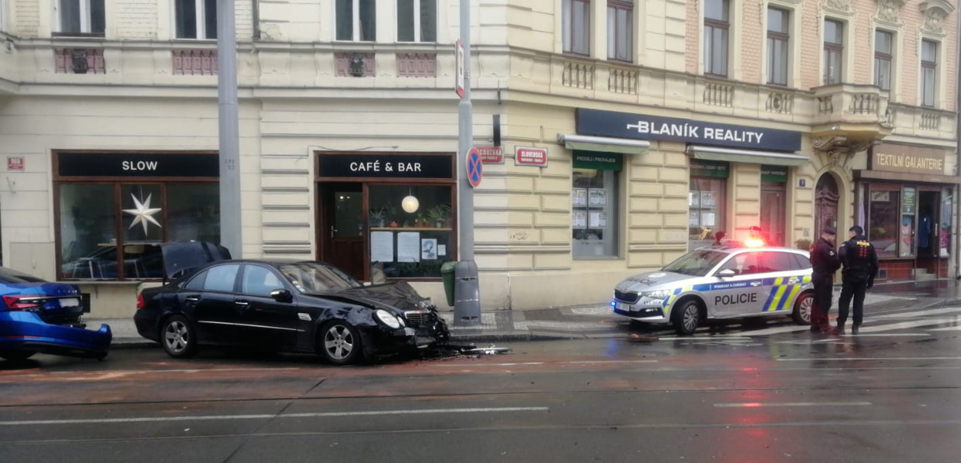 Dopravní nehoda - Podnapilý řidič způsobil nehodu (3/5)