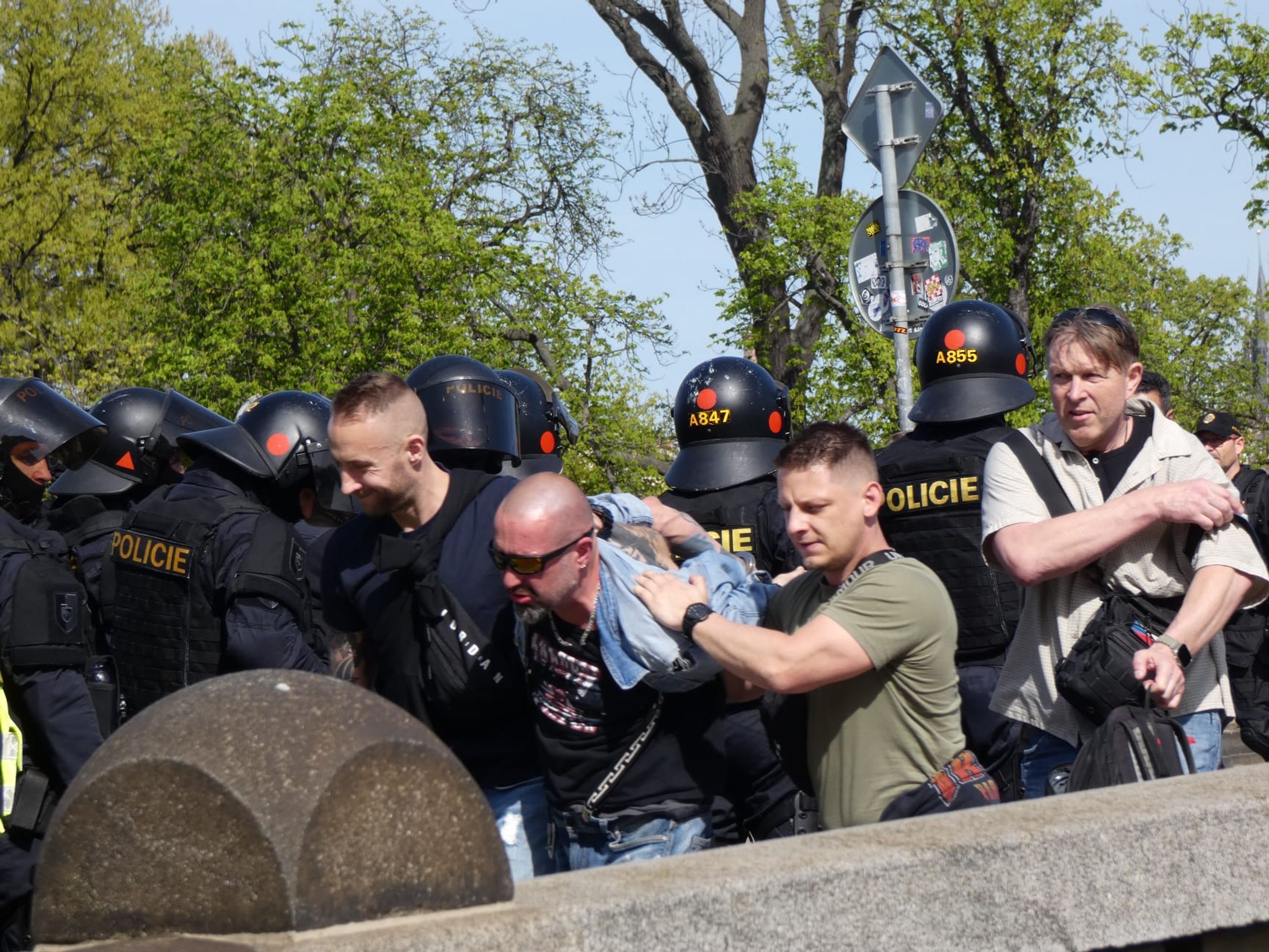 Protest na mostě Legií - Protest na mostě Legií (4/14)