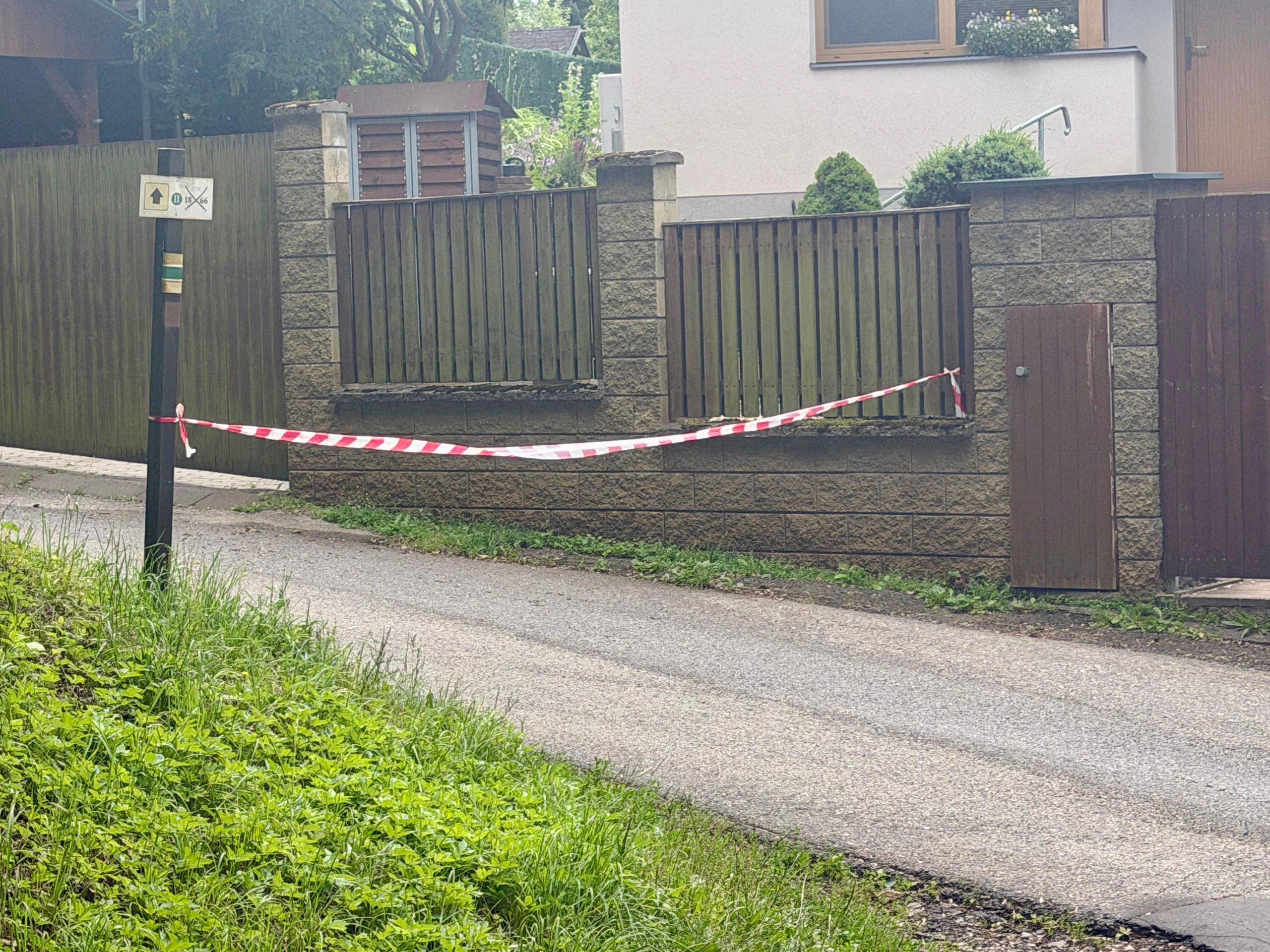 Nález mrtvého těla po požáru domu (4) - Nález mrtvého těla po požáru domu (2/4)