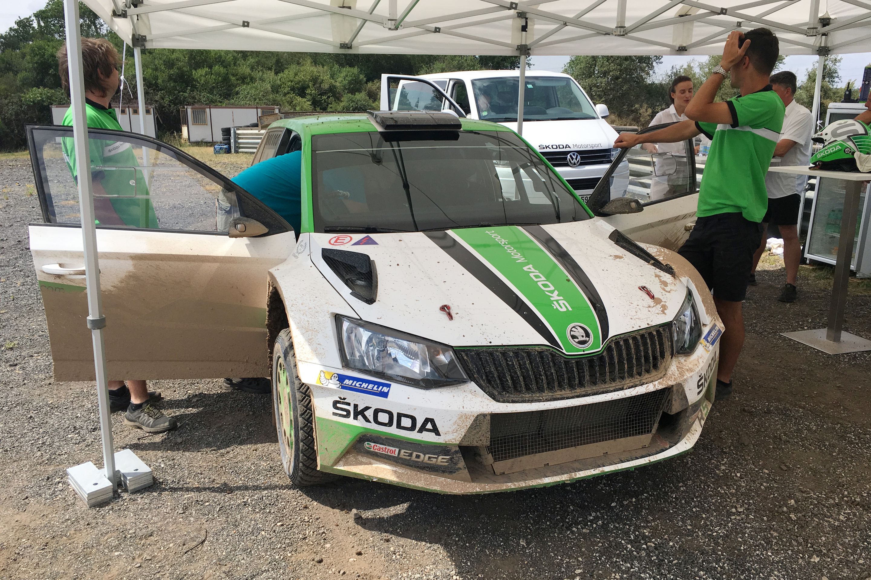 Redaktora TN.cz svezl závodník rallye - 2 - GALERIE: Redaktora TN.cz svezl závodník rallye (1/7)