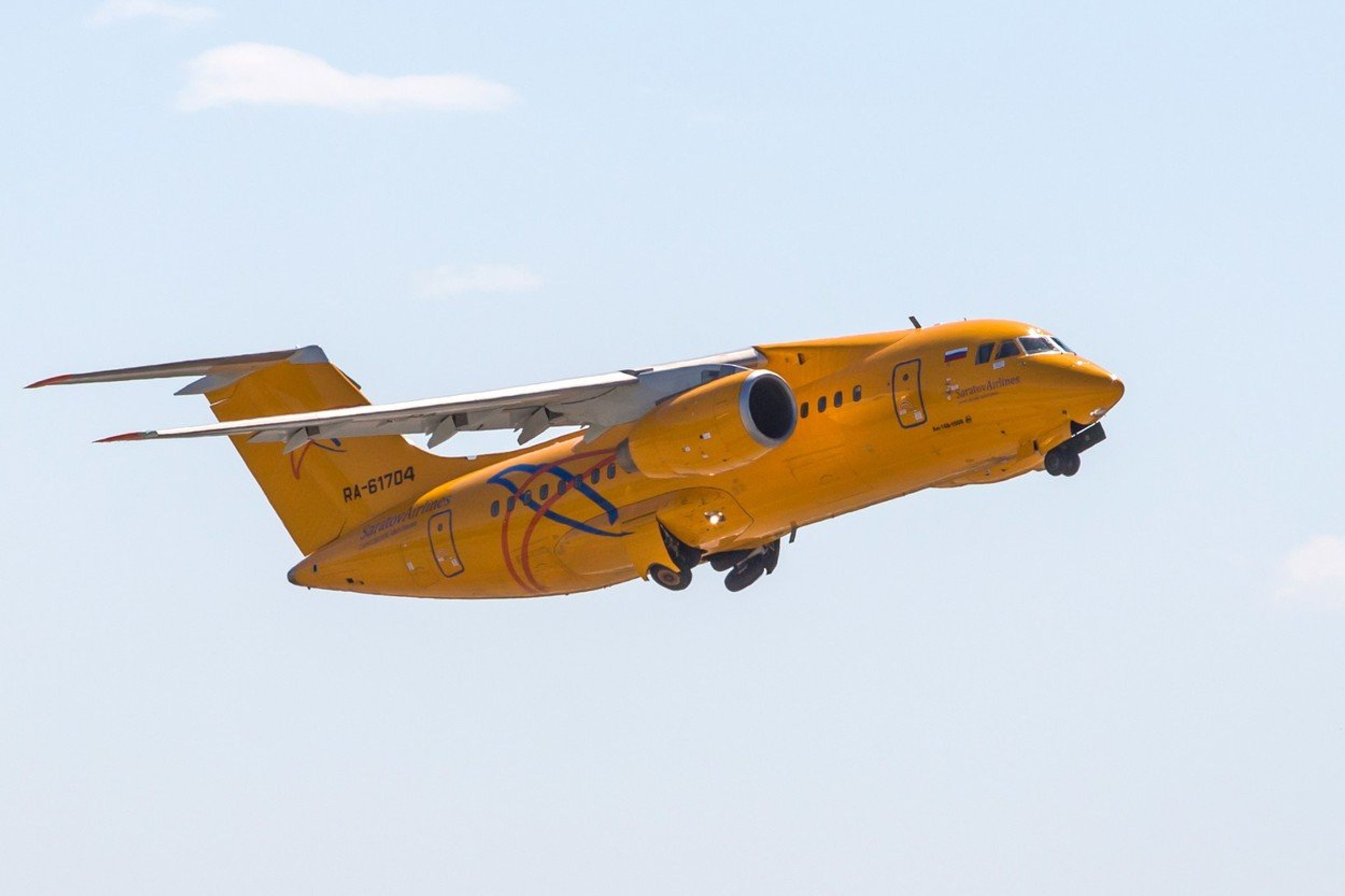 Zřícený letoun Antonov An-148 - GALERIE: Jednou z obětí letecké nehody v Rusku je manželka hokejisty (5/6)