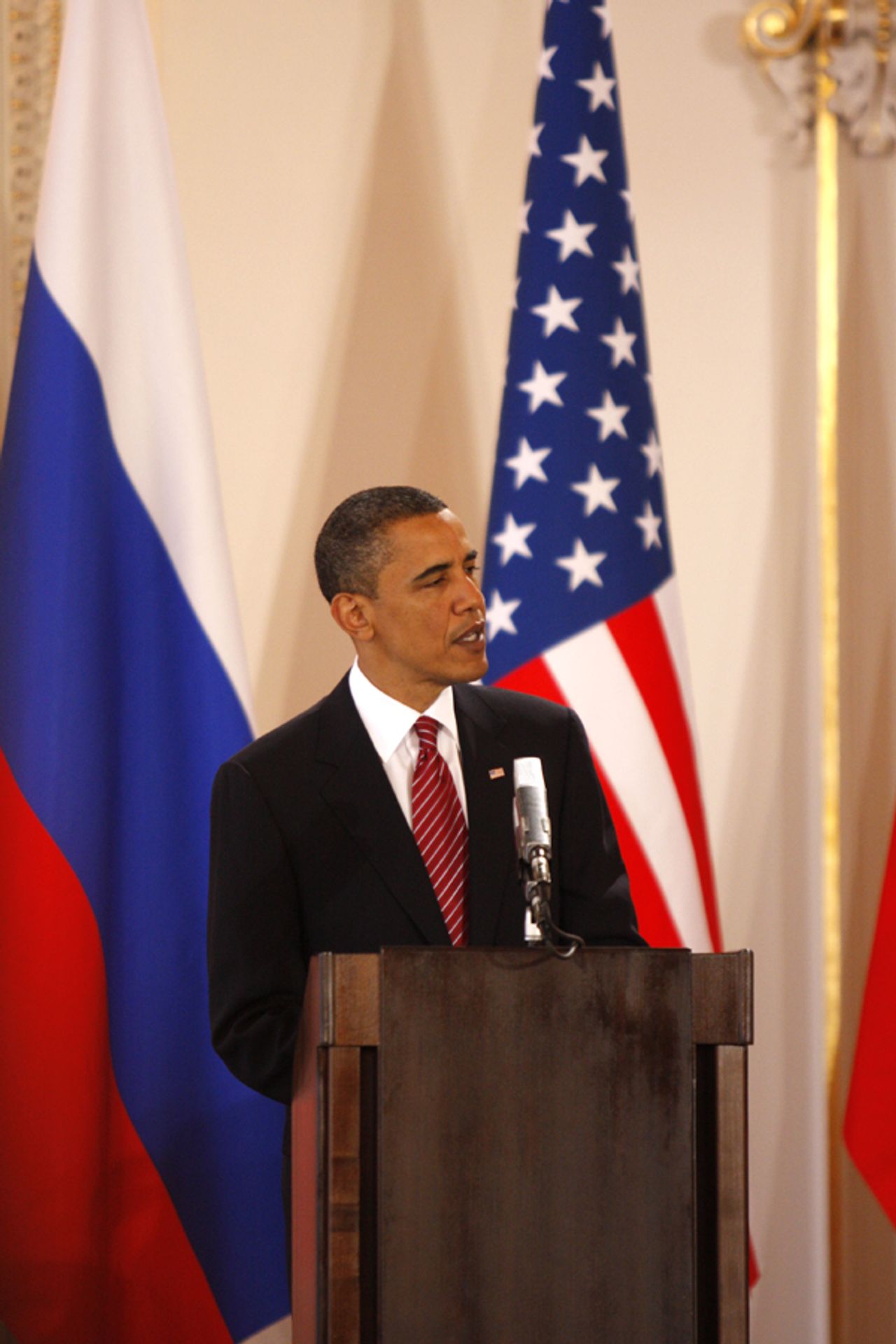 Obama a Medveděv-19 - GALERIE: Obama a Medveděv podepisují smlouvu o odzbrojení (24/26)