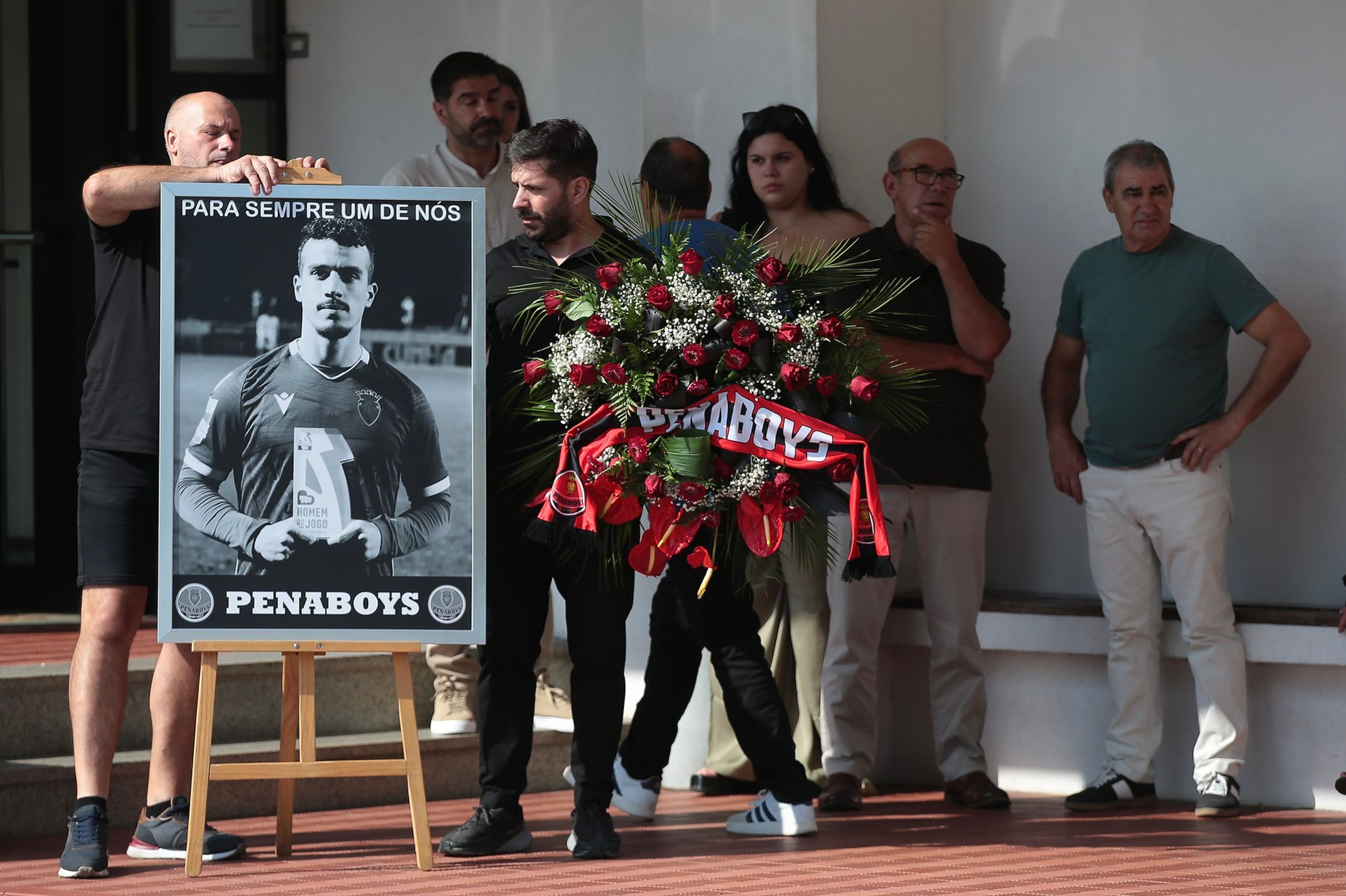 Pohřeb Dioga Joty a jeho bratra Andreho Silvy - Pohřeb Dioga Joty a jeho bratra Andreho Silvy (10/12)