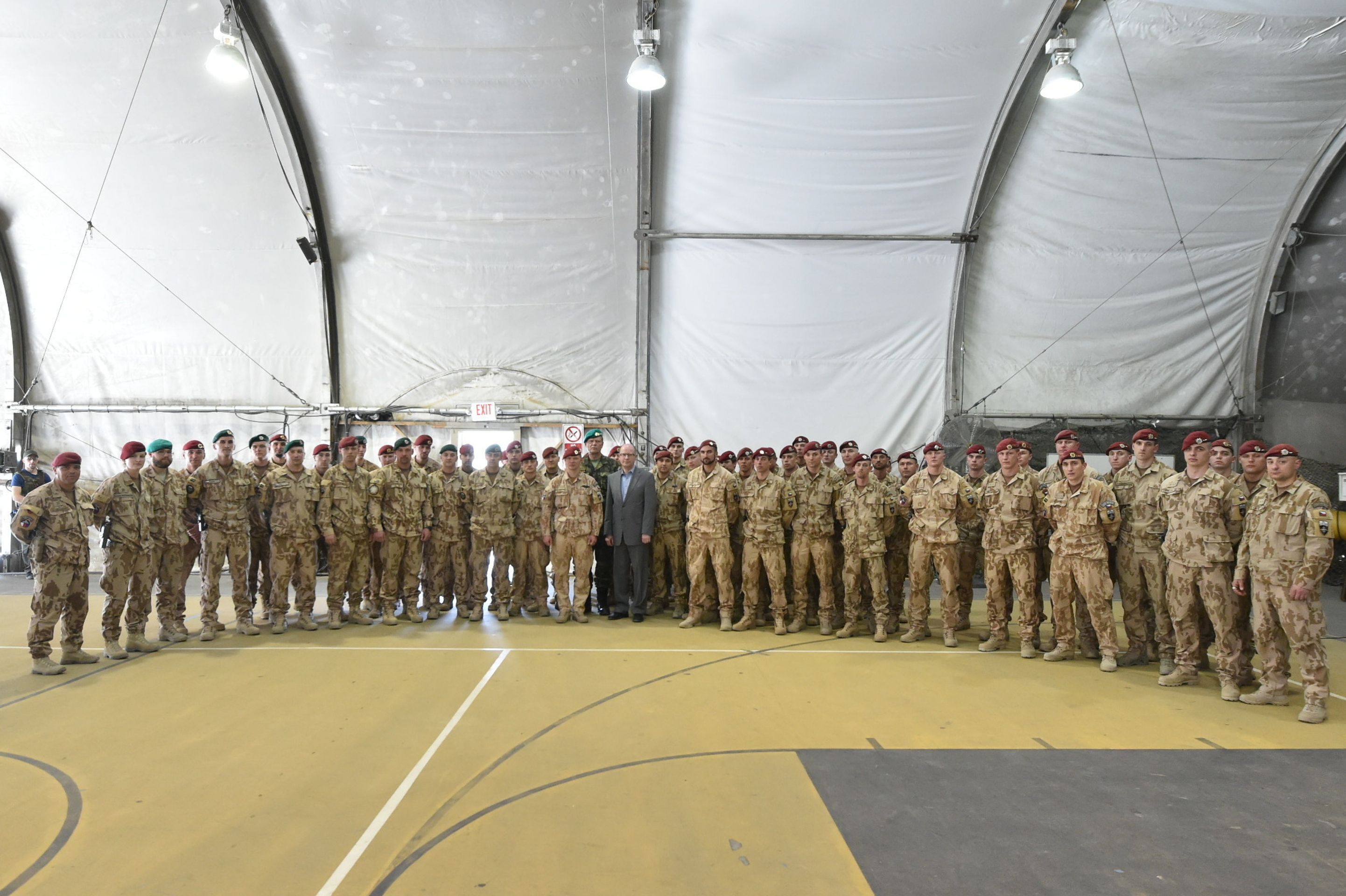 Cesta předsedy vlády do Afghánistánu - 12 - GALERIE: Cesta předsedy vlády do Afghánistánu (12/14)