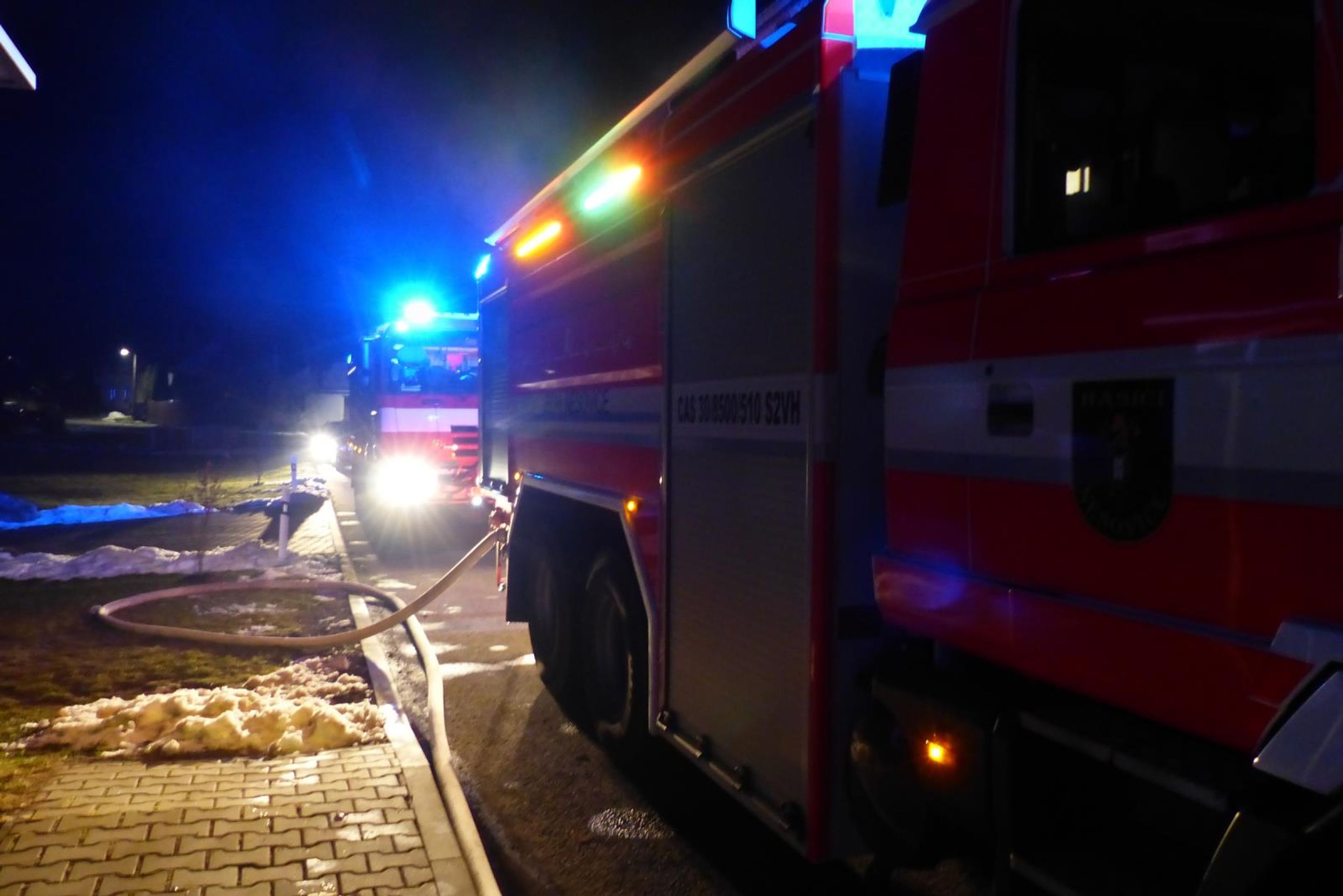 Požár domu v obci Staré Hvězdlice na Vyškovsku (2) - Požár domu v obci Staré Hvězdlice na Vyškovsku (4/11)