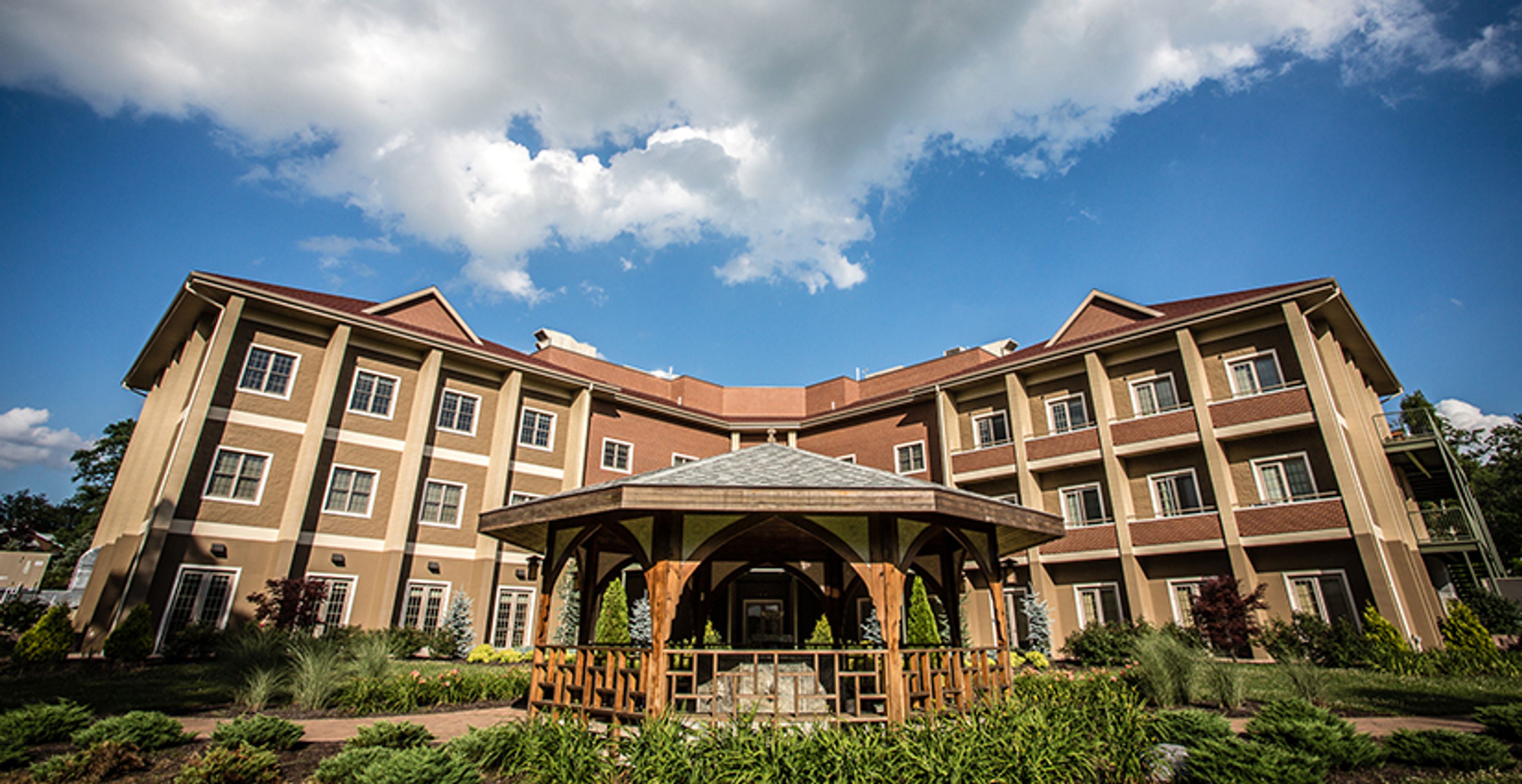 Golden Generation Worship & Retreat Center - 1 - GALERIE: Golden Generation Worship & Retreat Center (1/17)