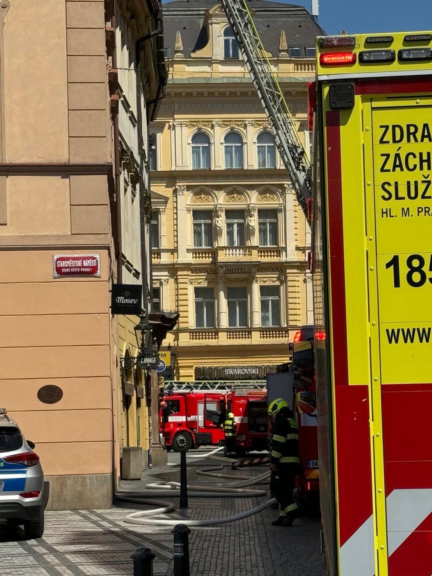 Požár na Staroměstském náměstí (7) - Požár na Staroměstském náměstí v Praze (8/18)