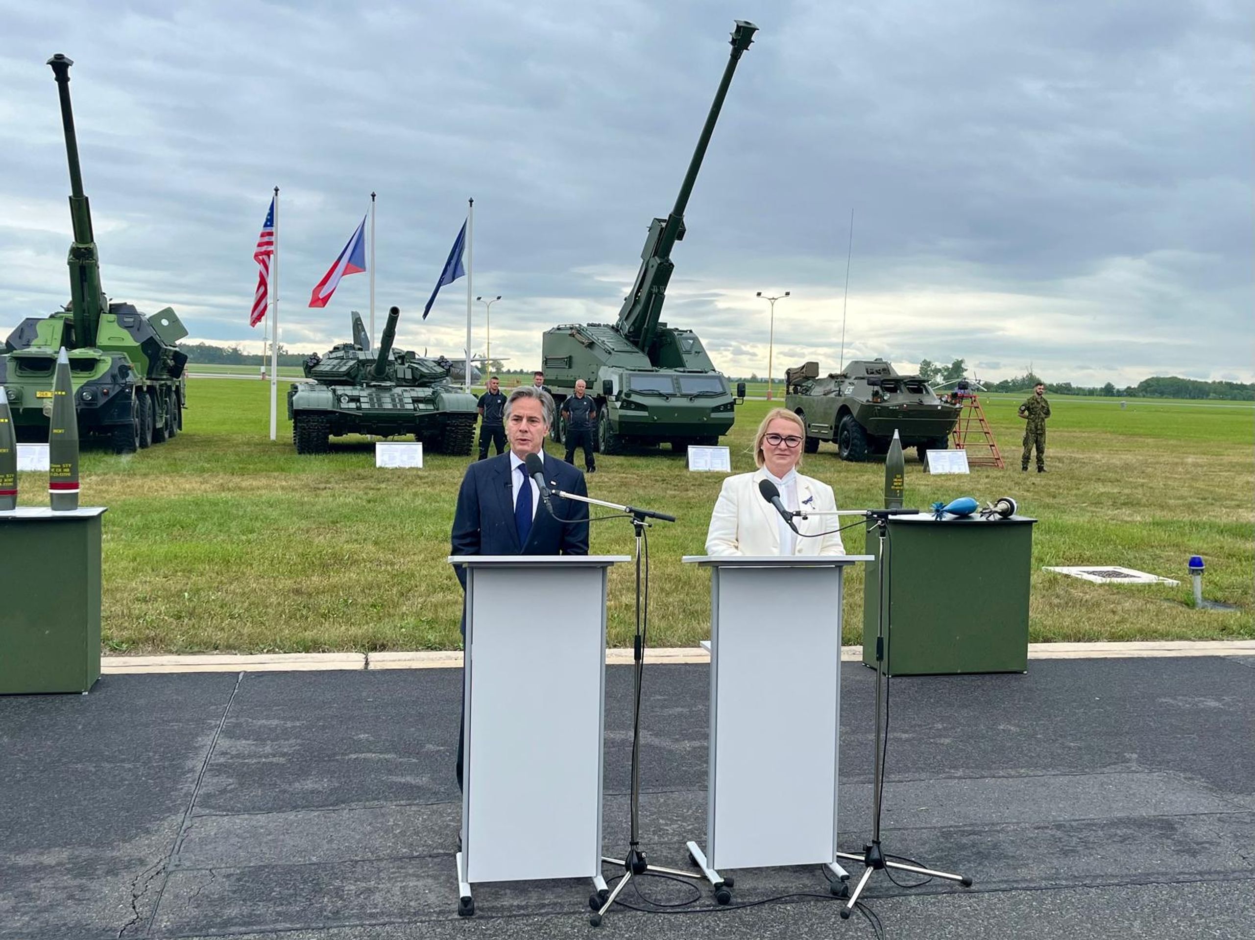 Setkání ministryně obrany ČR a ministra zahraničí USA - Jens Stoltenberg a Anthony Blinken v Praze (13/17)