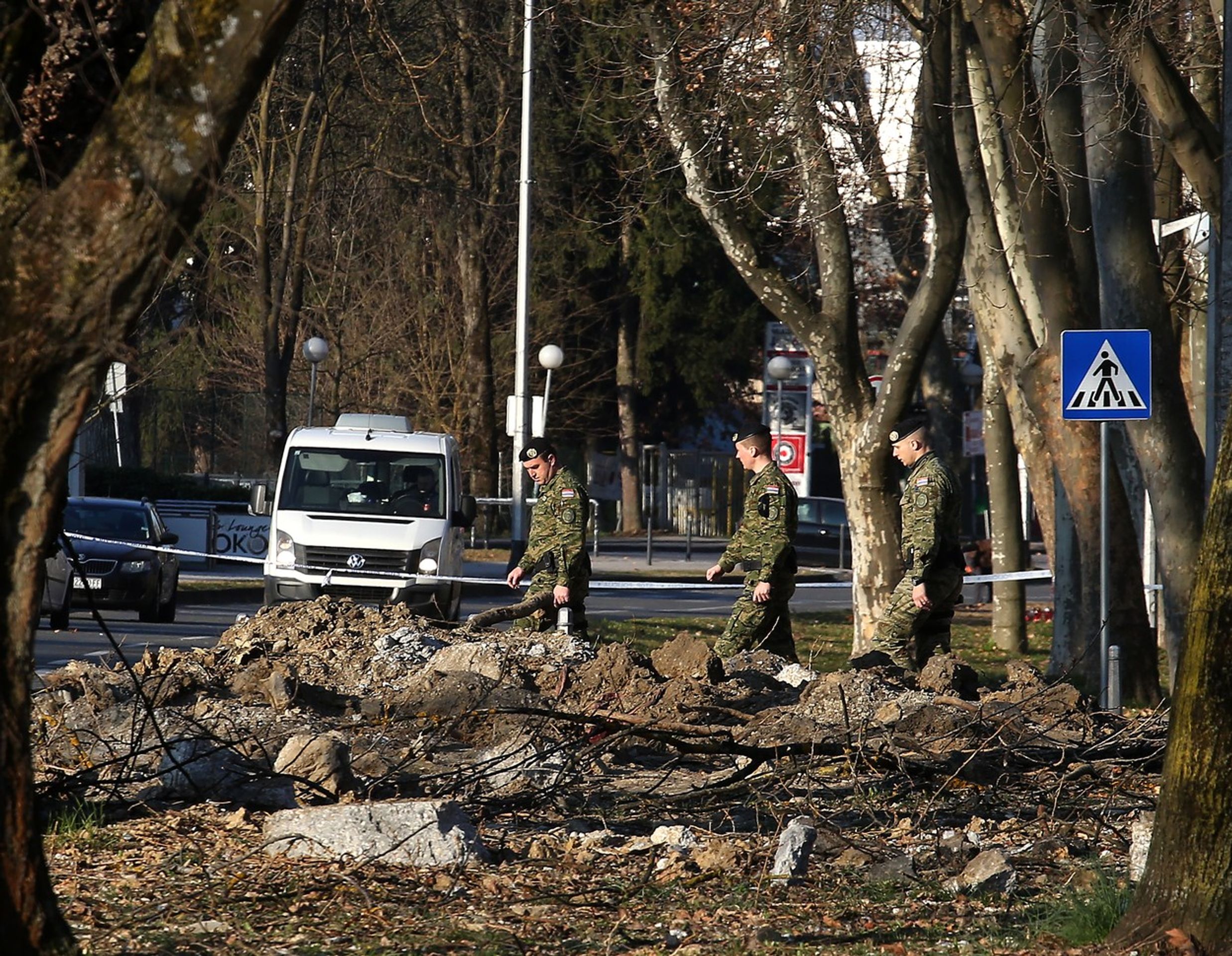 V Záhřebu se zřítil vojenský dron (2) - V Záhřebu se zřítil vojenský dron (2/3)