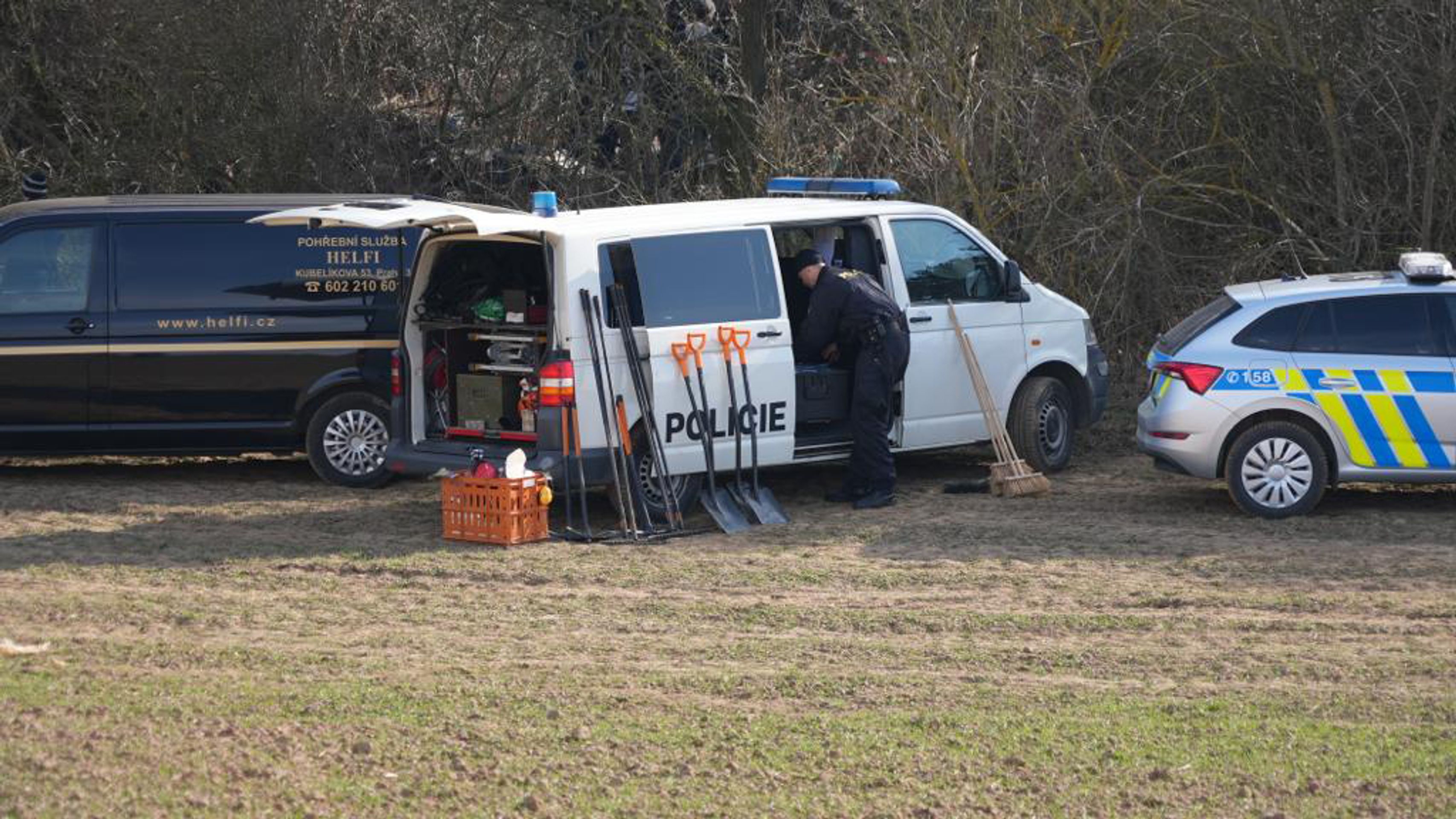 Nález dvou těl v Praze - Dvě mrtvé osoby v Chuchelském háji (5/14)