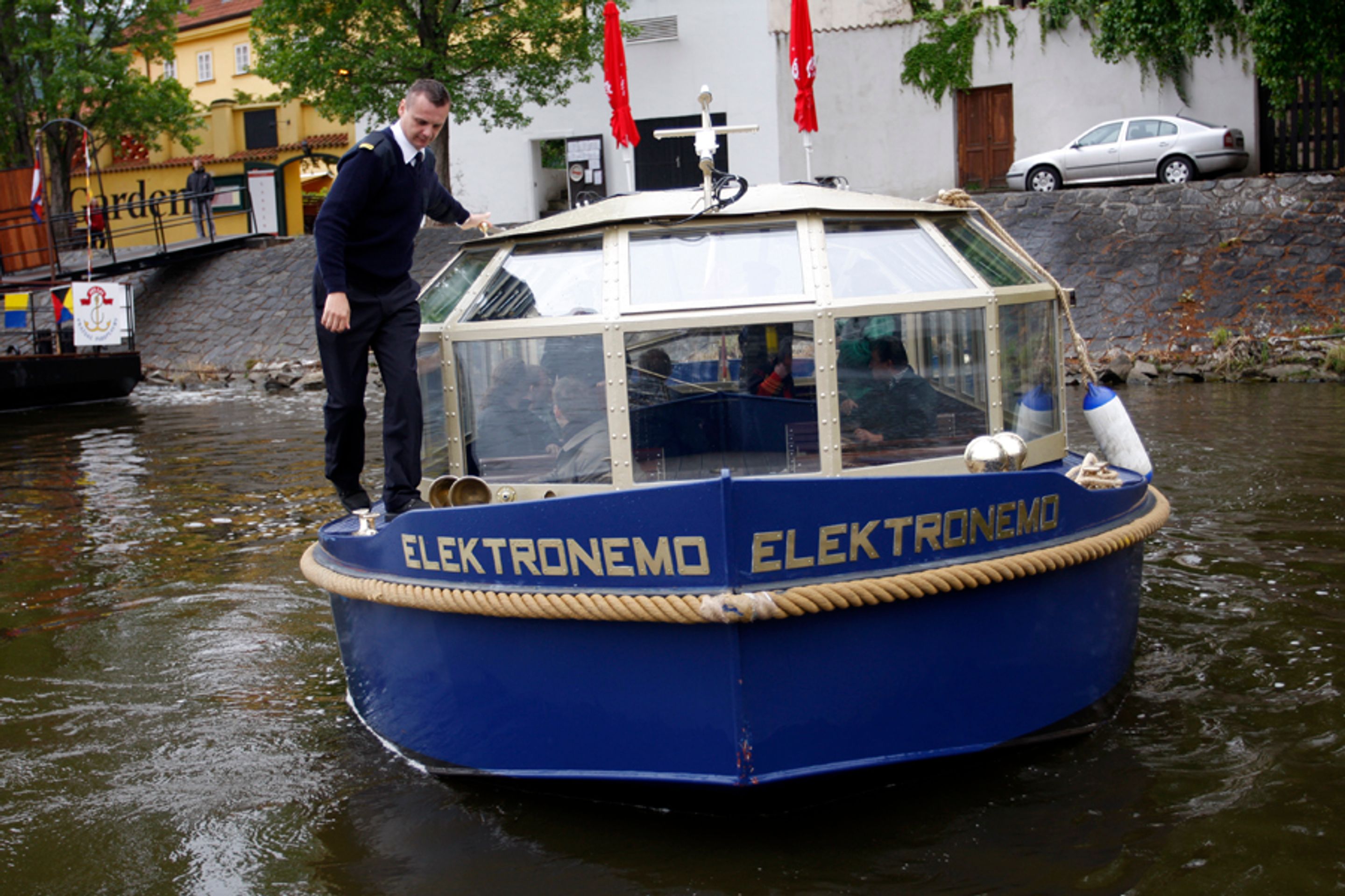 Loď na solární energii-5 - GALERIE: Elektronemo (2/6)