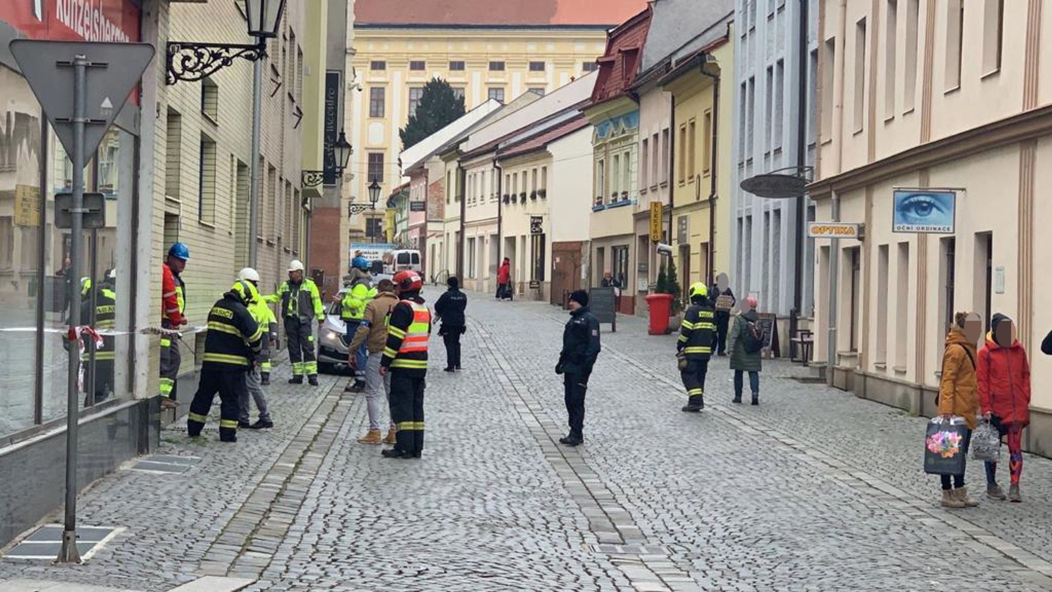 Výbuch v centru Kroměříže - Výbuch v centru Kroměříže (6/12)