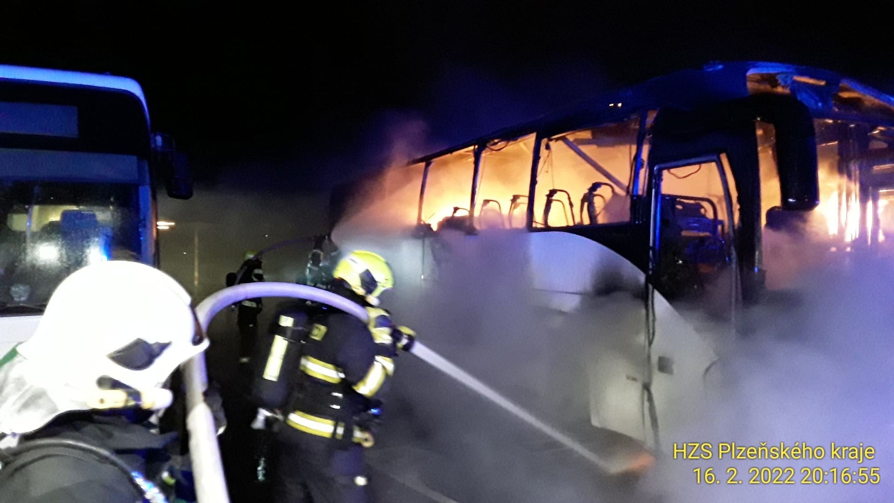 Požár autobusů - Požár v ČSAD v Plzni (7/10)