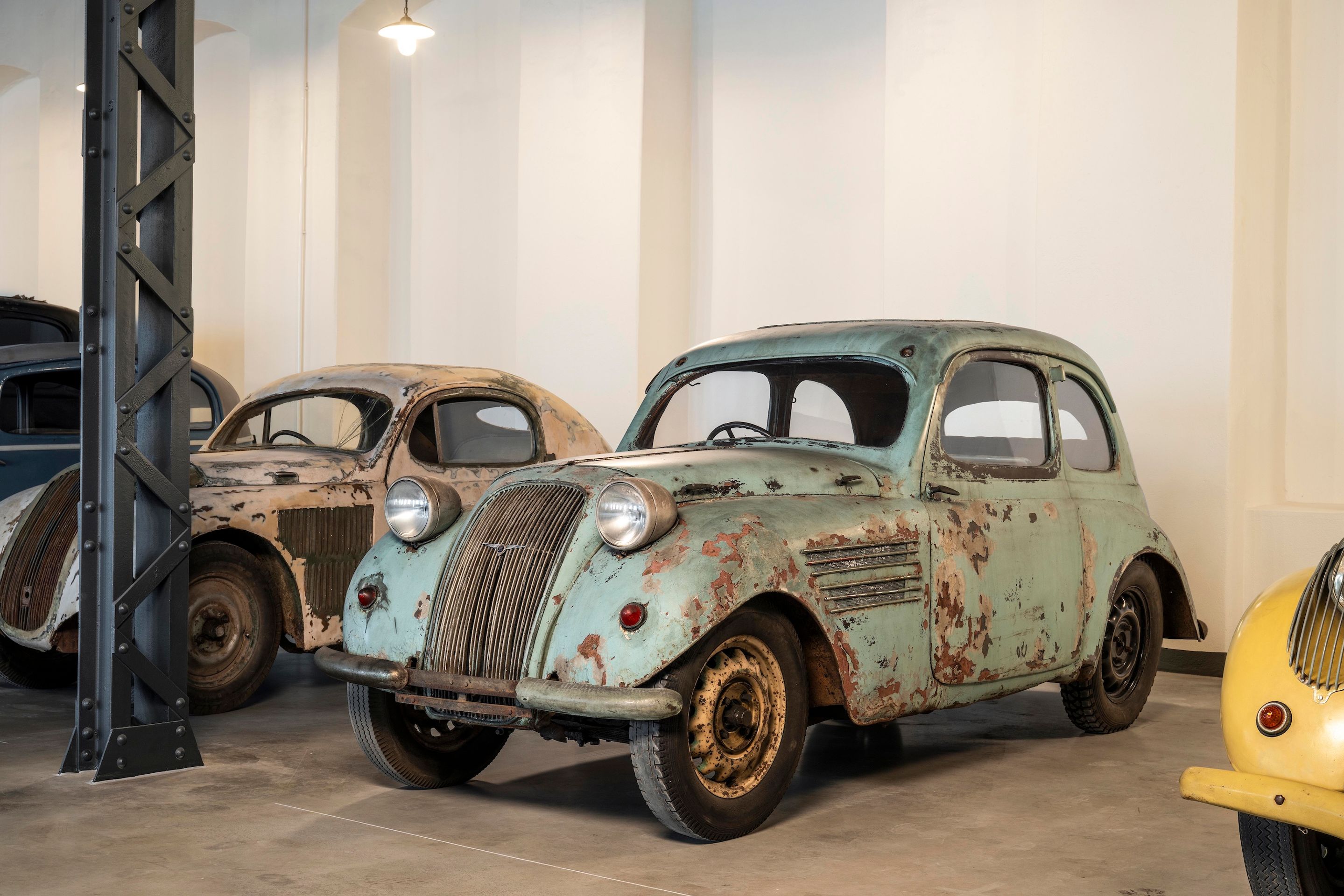 Unikátní historické vozy v nové expozici Škoda Muzea - Škoda Muzeum ukáže unikátní historické vozy před renovací (30/48)