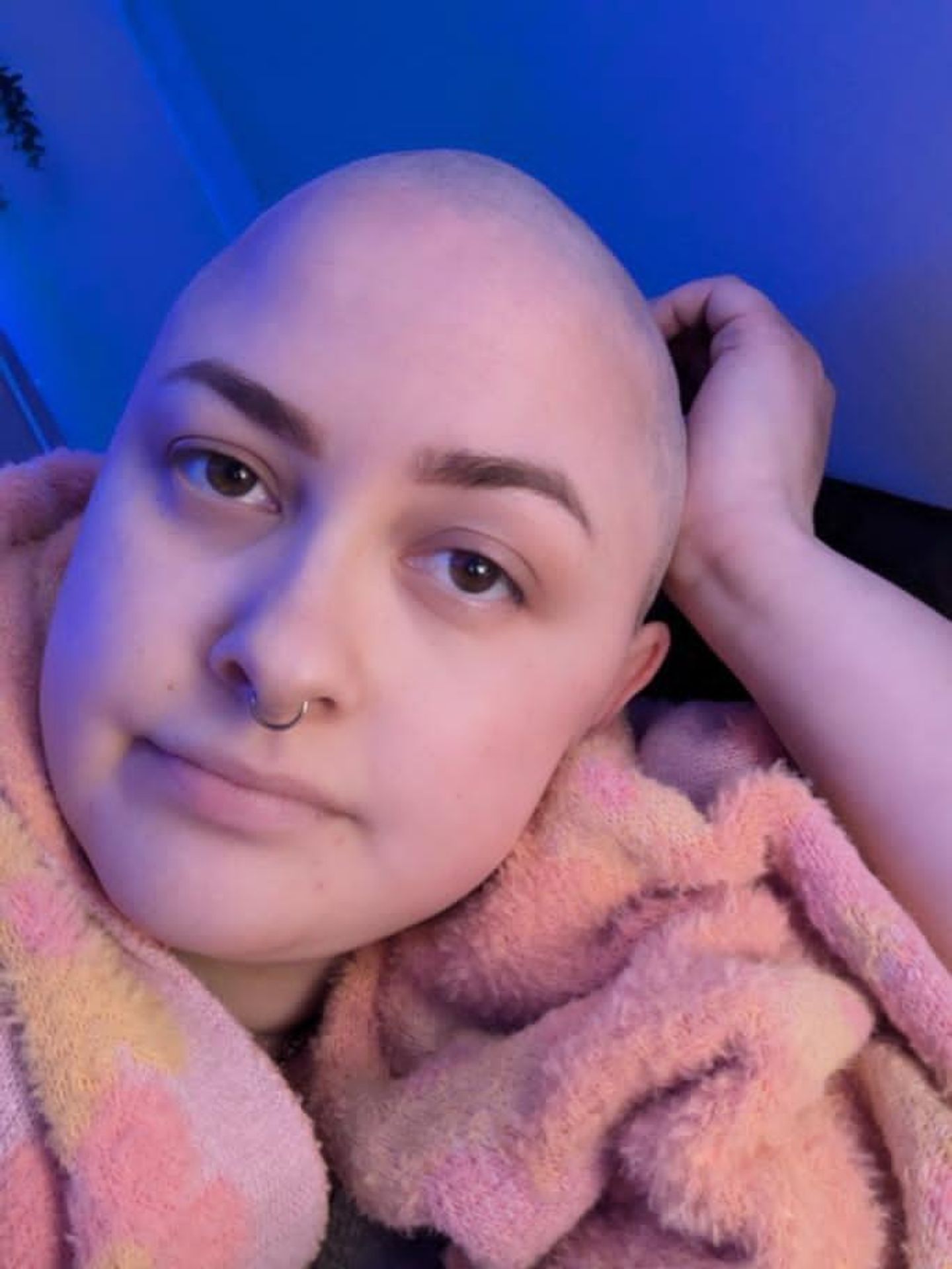 Pacientka Taylor Deanne Royová sdílí své příznaky rakoviny (1) - Pacientka Taylor Deanne Royová sdílí své příznaky rakoviny (4/5)