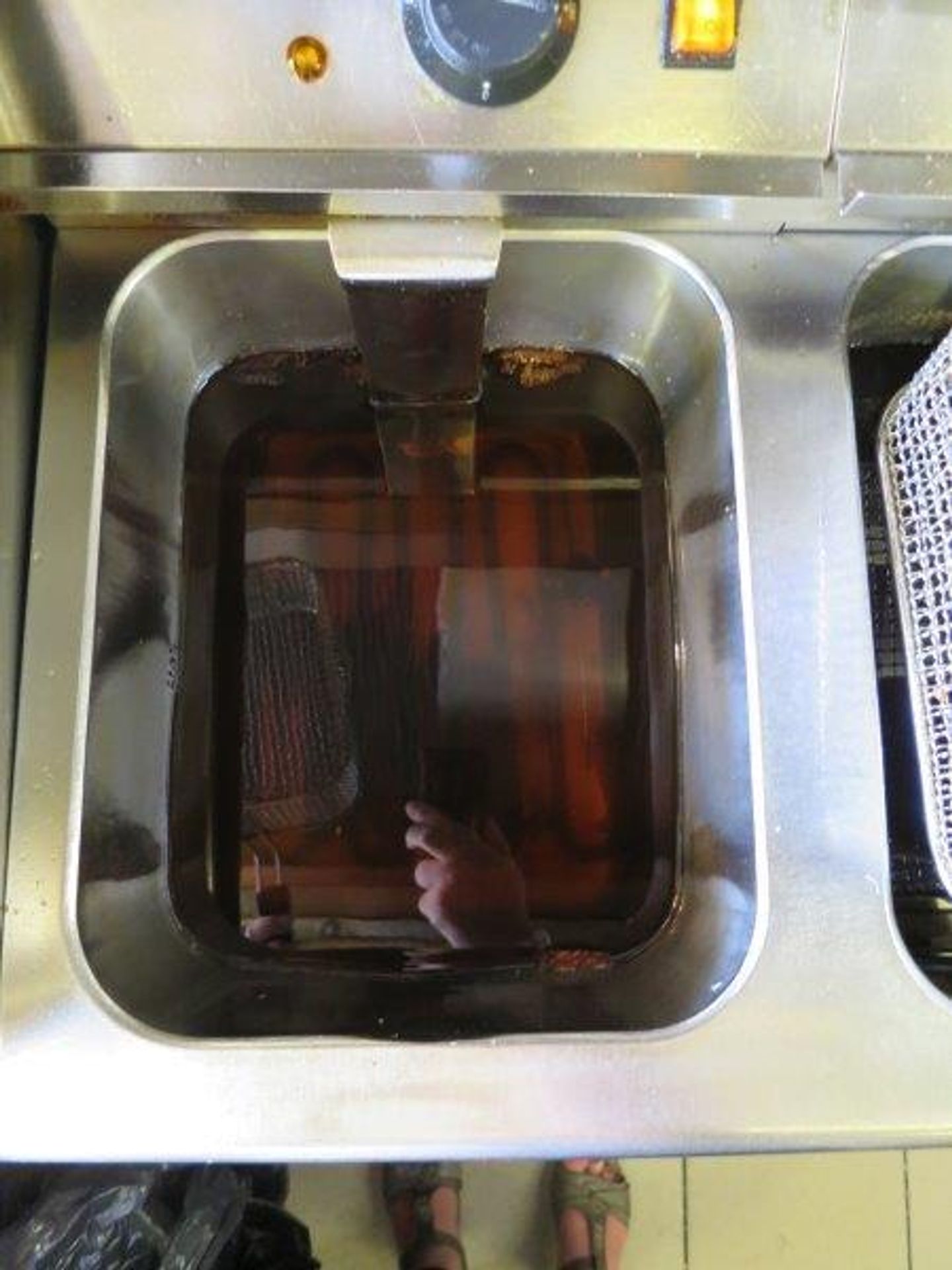 Nebezpečné potraviny - Používaný ŘEPKOVÝ OLEJ (SUSU Nonstop) - GALERIE: Nebezpečné potraviny o prázdninách (40/40)