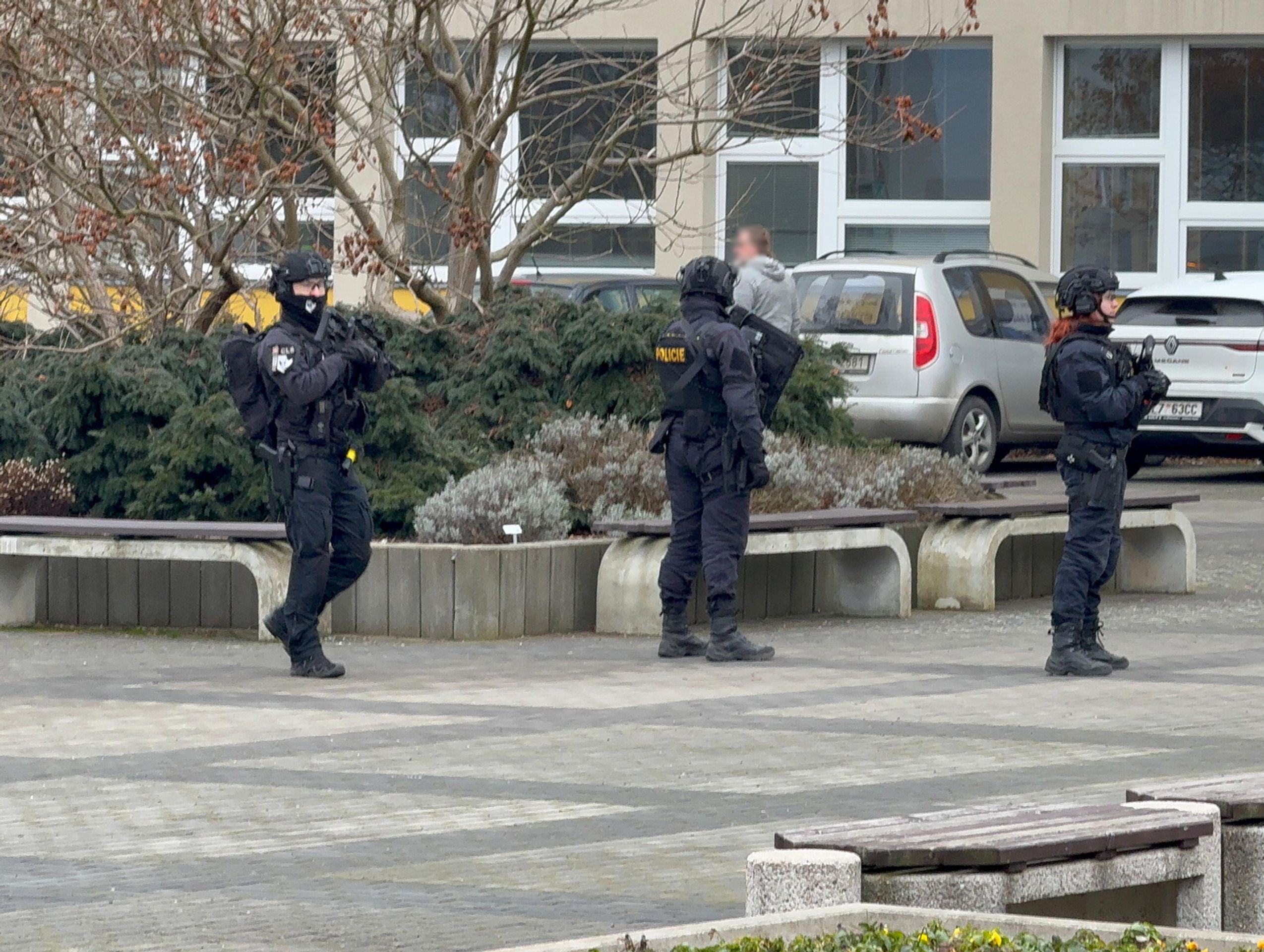 Zásah policie na ČZU (3) - Zásah policie na ČZU (2/7)
