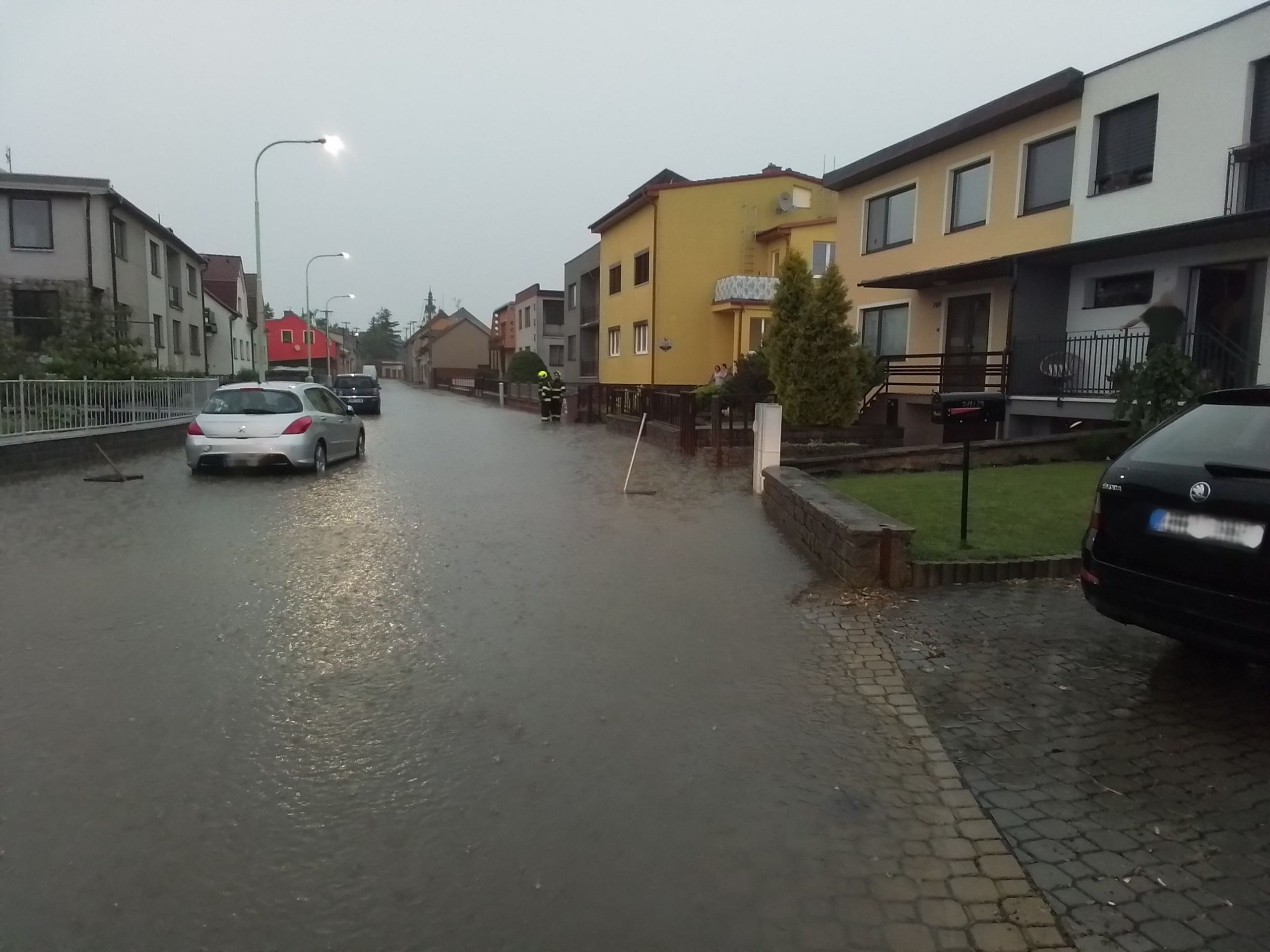 Následky bouřek v Jihomoravském kraji - Bouřky a kroupy v Česku (9/18)