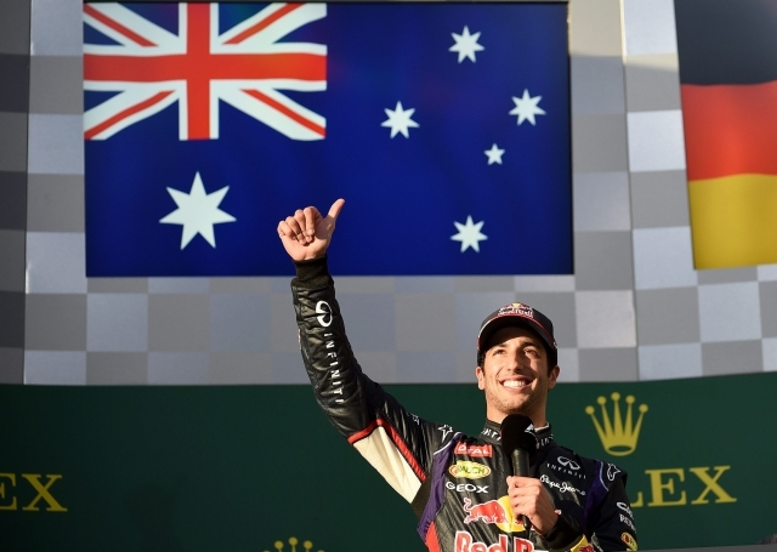 Velká cena Austrálie, Rosberg, Ricciardo, Magnussen - 6 - GALERIE: Rosberg ovládl Velkou cenu Austrálie, domácí Ricciardo byl druhý (1/10)