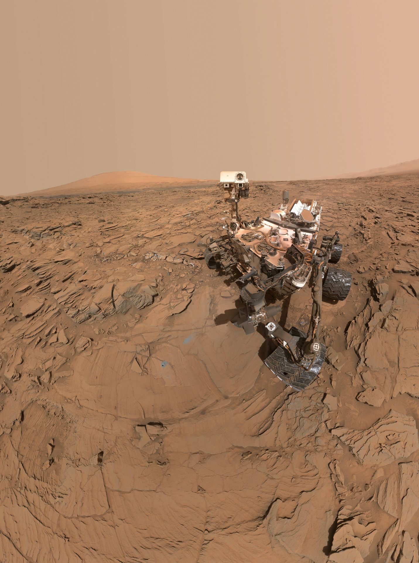 Rover Curiosity na Marsu - GALERIE: Úžasné snímky písečných formací na Marsu (5/5)