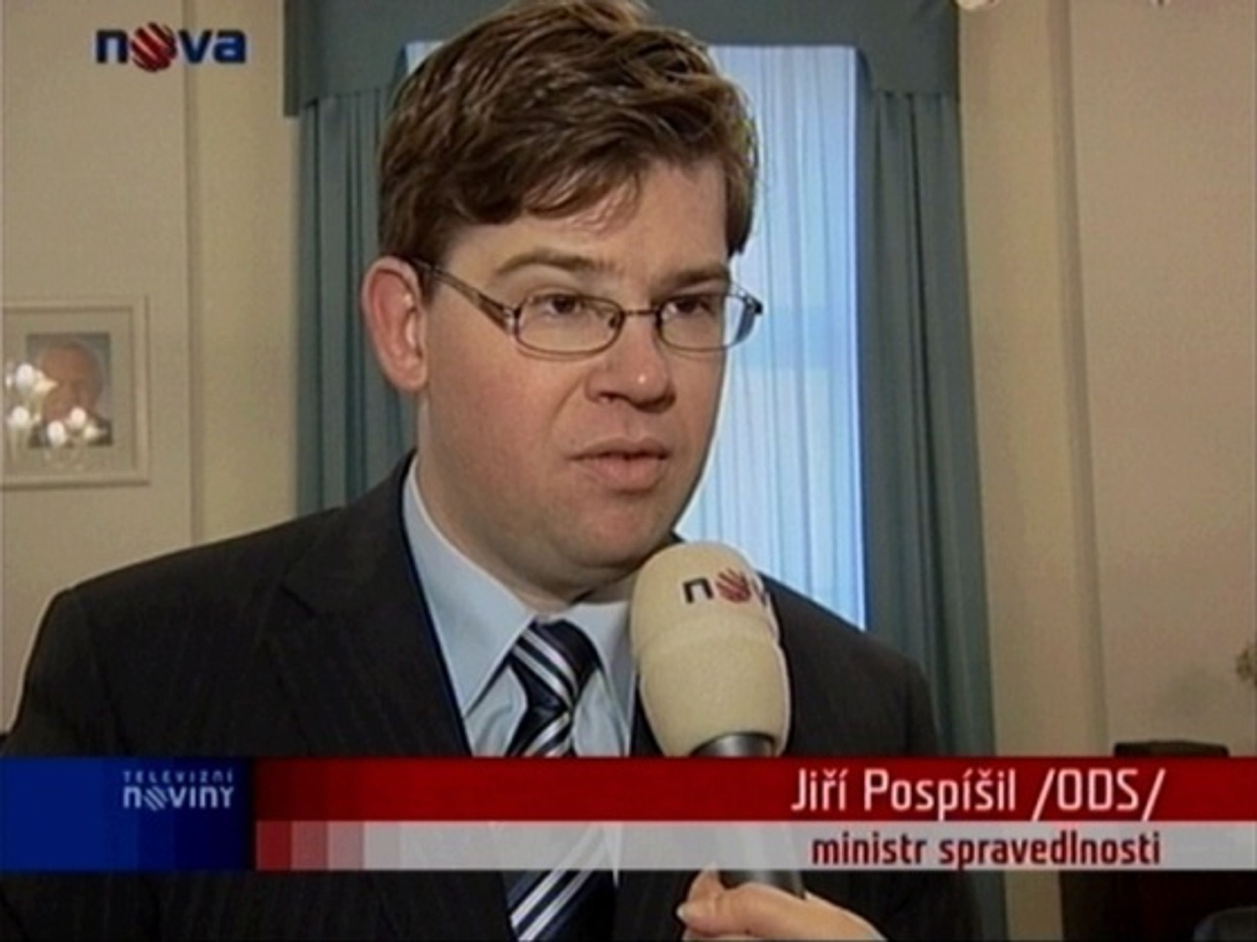Ministr spravedlnosti Jiří Pospíšil (ODS). - Soudům hrozí odliv soudních úředníků (1/3)