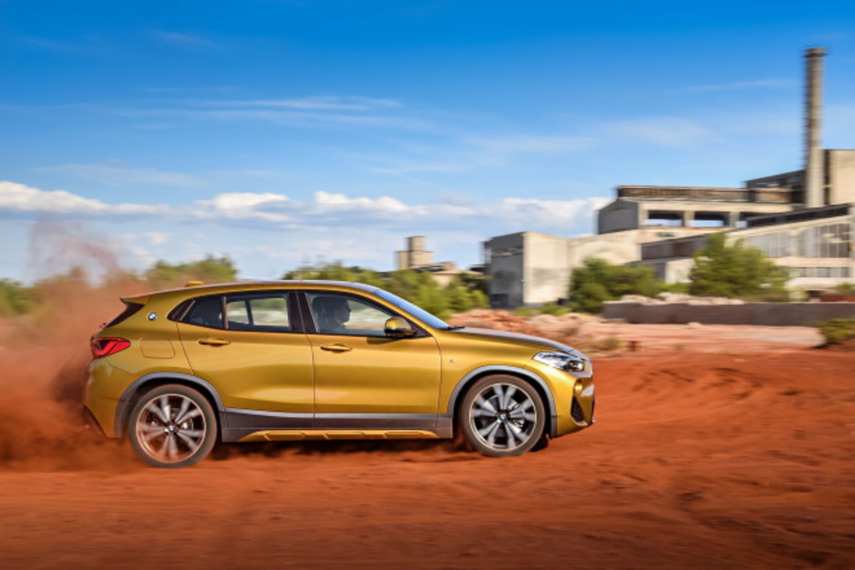 BMW X2 - FOTOGALERIE: Kompaktní SUV pro rok 2018 (10/13)