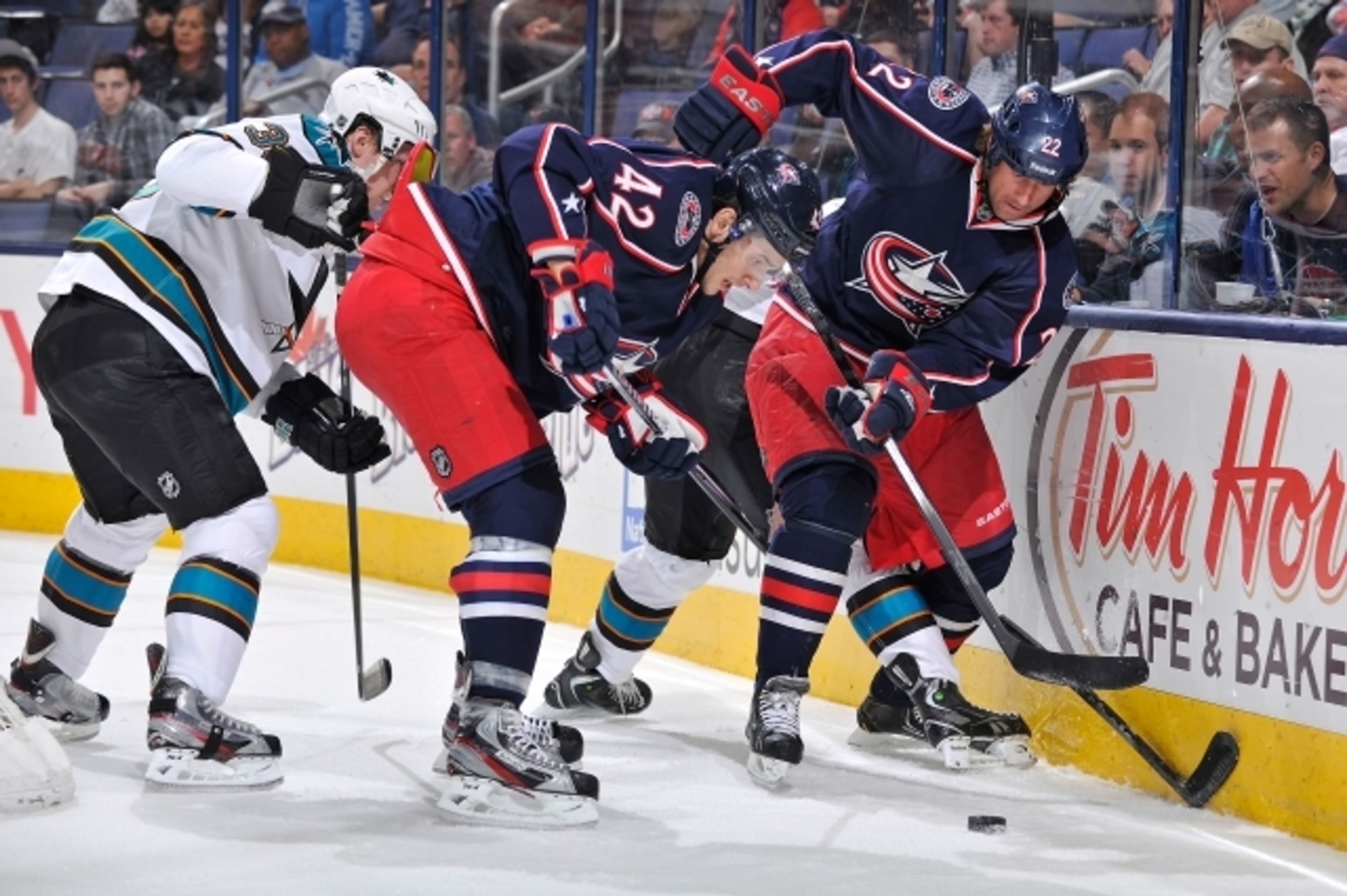 NHL - Pavelec, Neuvirth, Voráček, Sobotka, Prospal - 4 - GALERIE: NHL - Pavelec, Neuvirth, Voráček, Prospal, Sobotka (5/10)