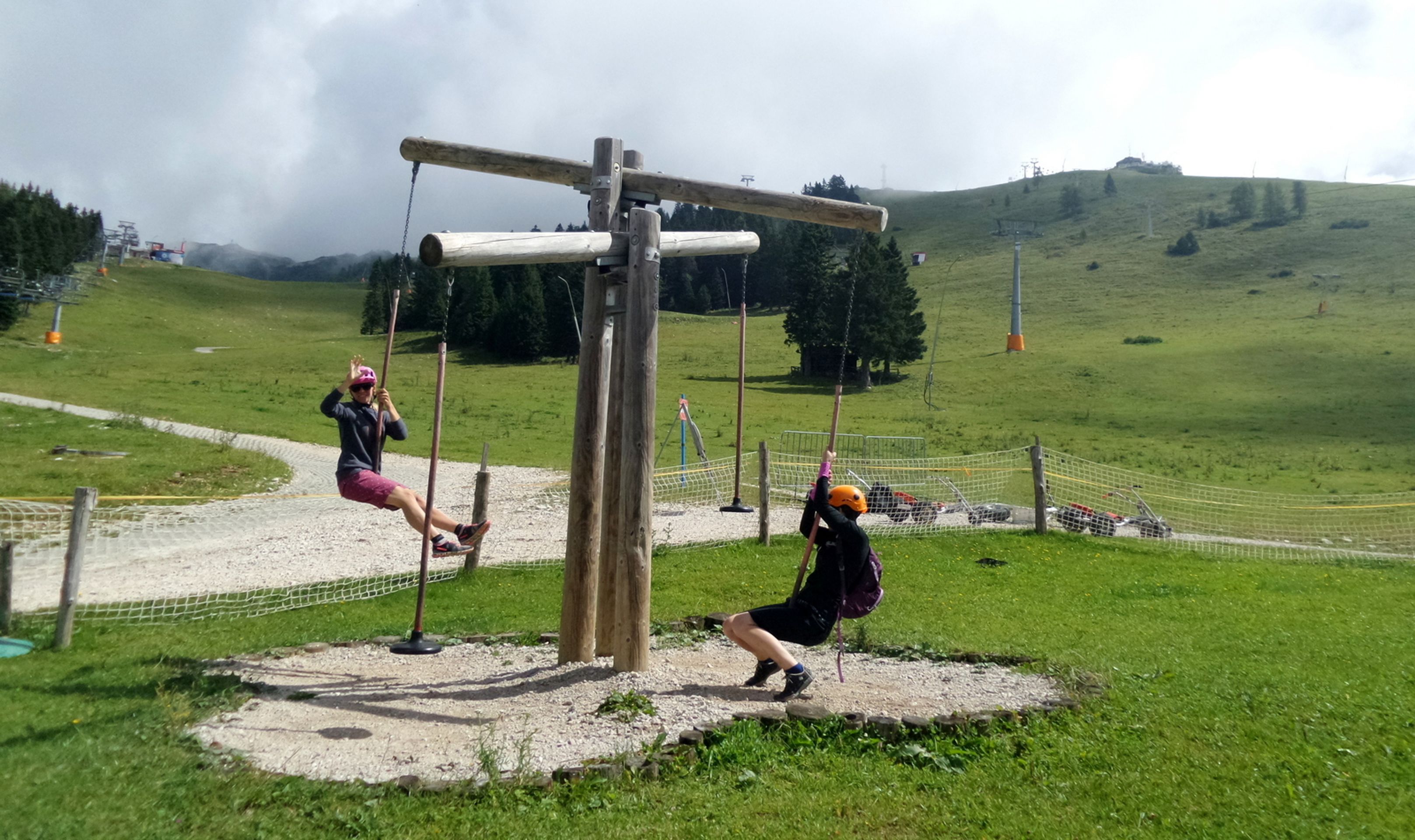 Středisko Krvavec - Slovinsko - 8 - GALERIE: Slovinský Krvavec - Zázemí a zábava (9/14)