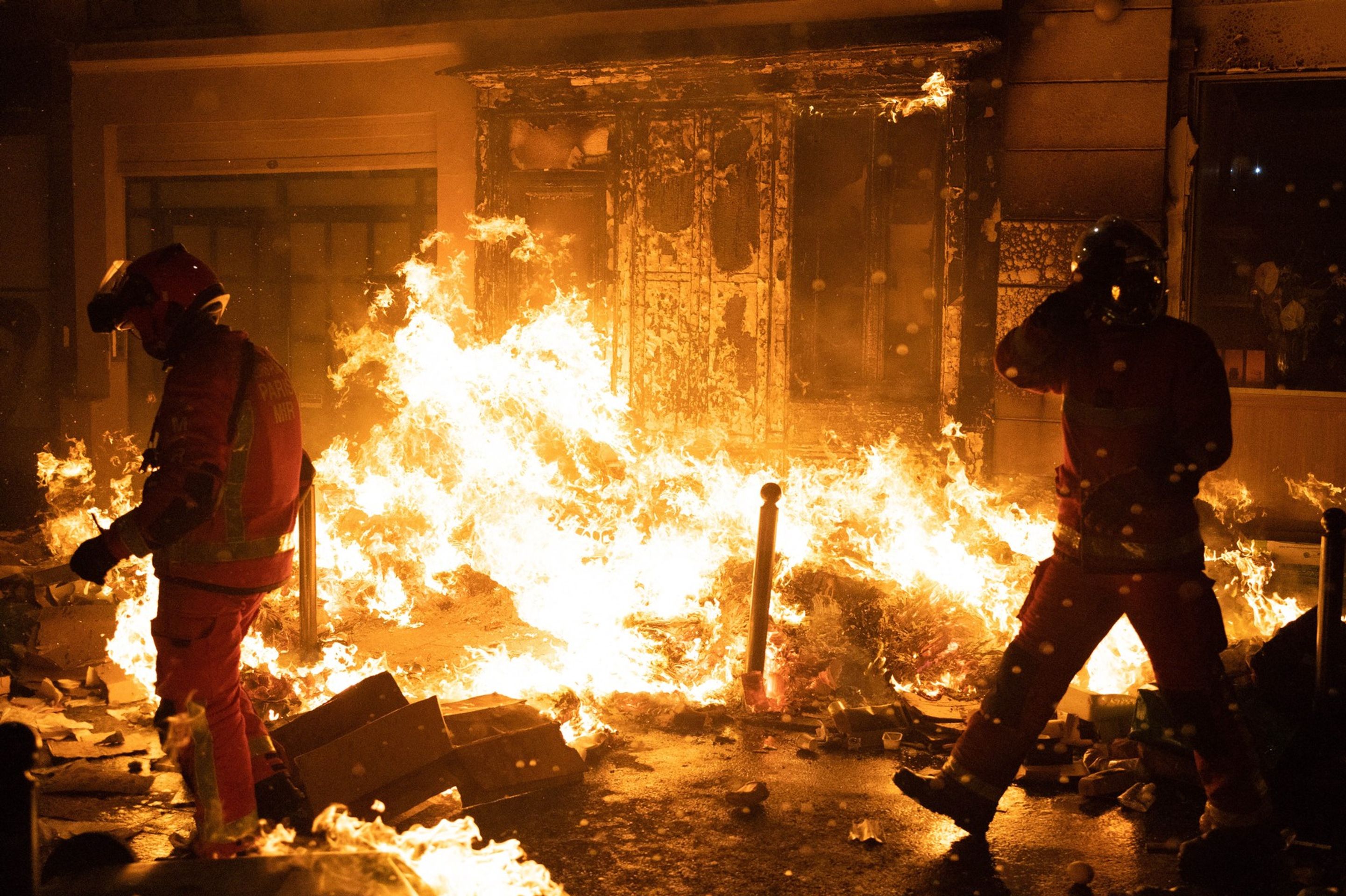 Protesty ve Francii - Protesty proti důchodové reformě ve Francii (4/15)