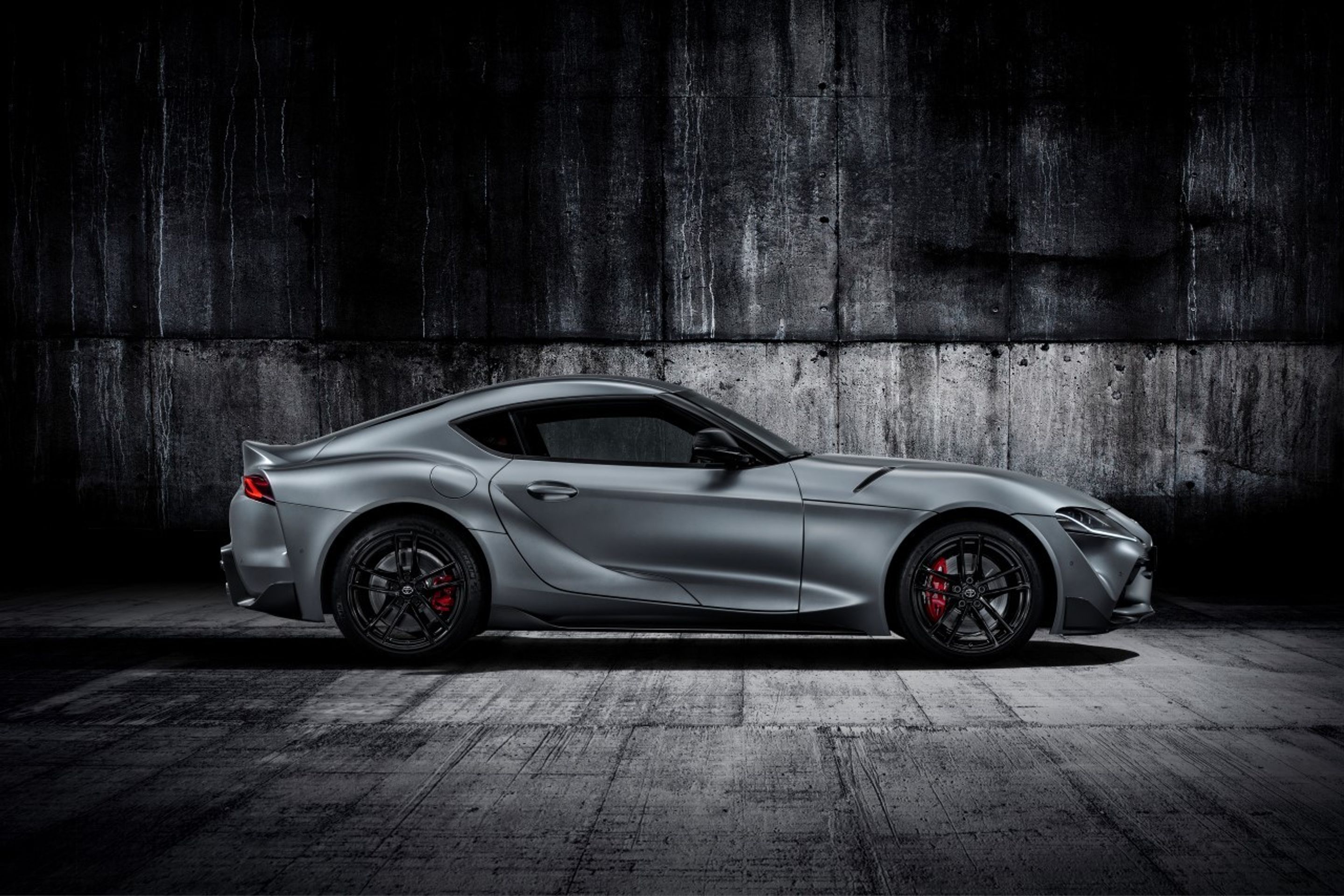 Nová Toyota GR Supra - 70 - Fotogalerie: Nová raketa od Toyoty (9/36)
