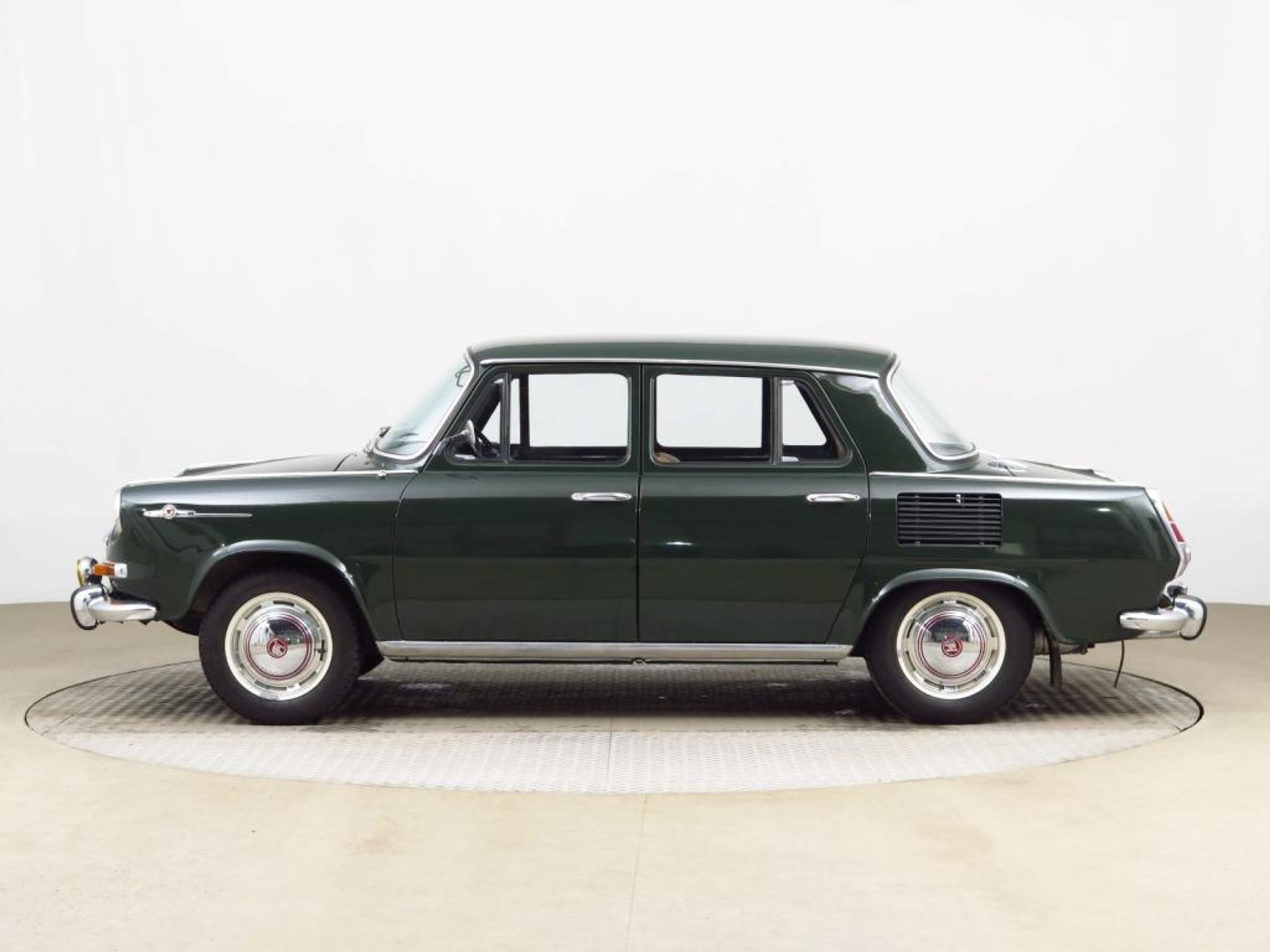Škoda 1100 MB De Luxe z roku 1968 - 19 - Fotogalerie: Tahle stařičká embéčka mají dnes obrovskou hodnotu (34/35)