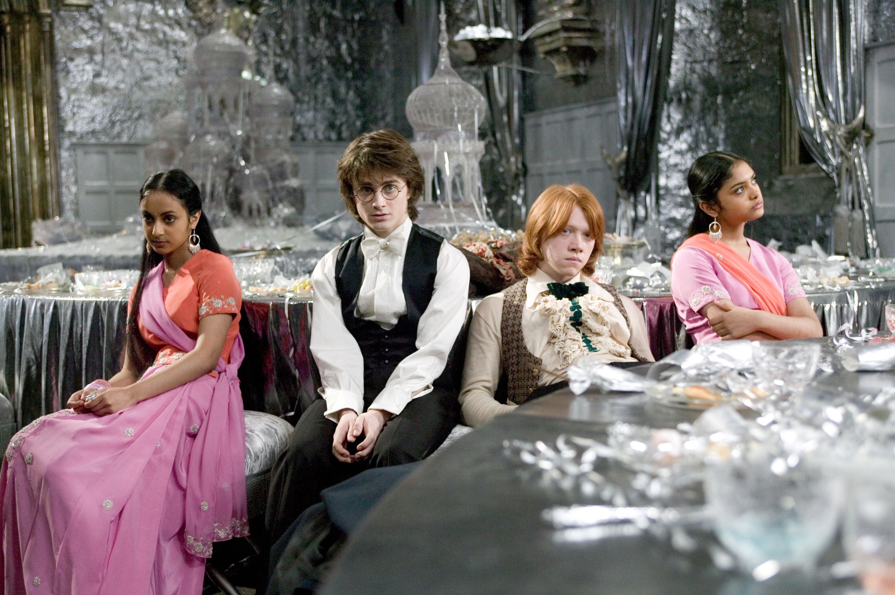 Zprava Afshan Azadová-Kaziová, Rupert Grint, Daniel Radcliffe a Shefali Chowdhuryová ve filmu Harry Potter a Ohnivý pohár, 2005 - Afshan Azadová-Kaziová (5/5)