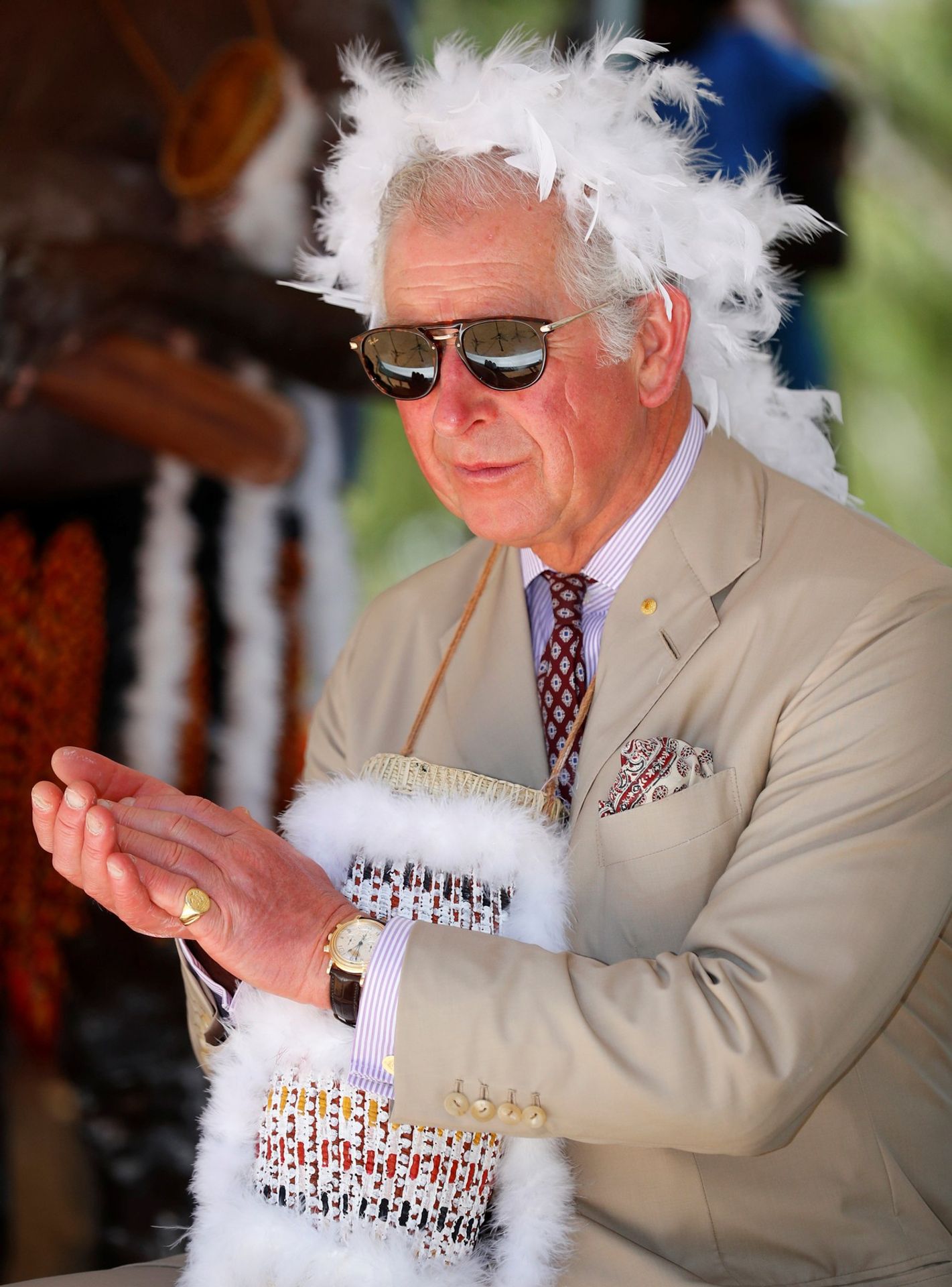 Král Karel III. během tradičního ceremoniálu na hoře Nhulun, 9. 4. 2018 Austrálie - Král Karel III. (39/46)