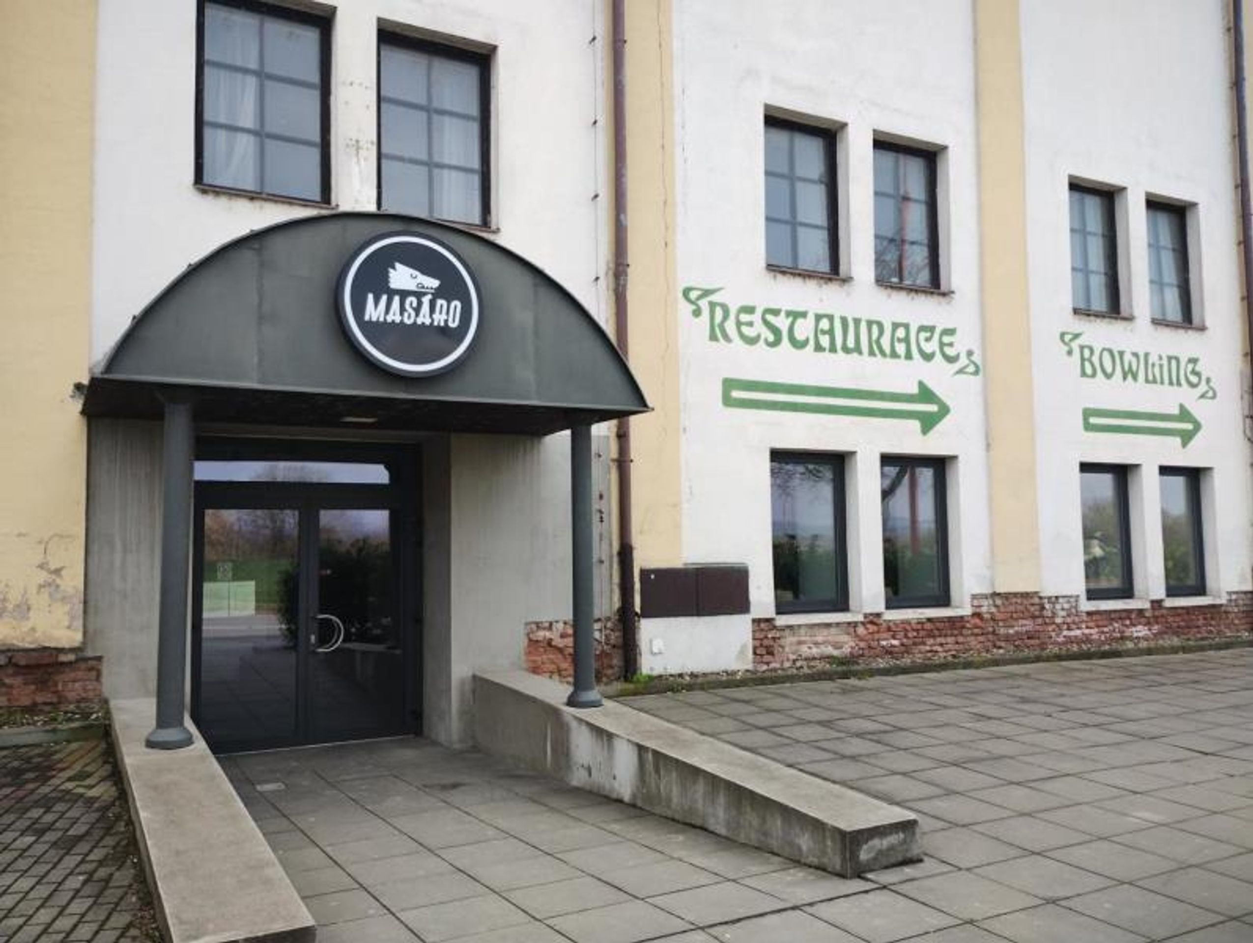 Uzavřená restaurace Masaro - Uzavřená restaurace Masaro (11/11)