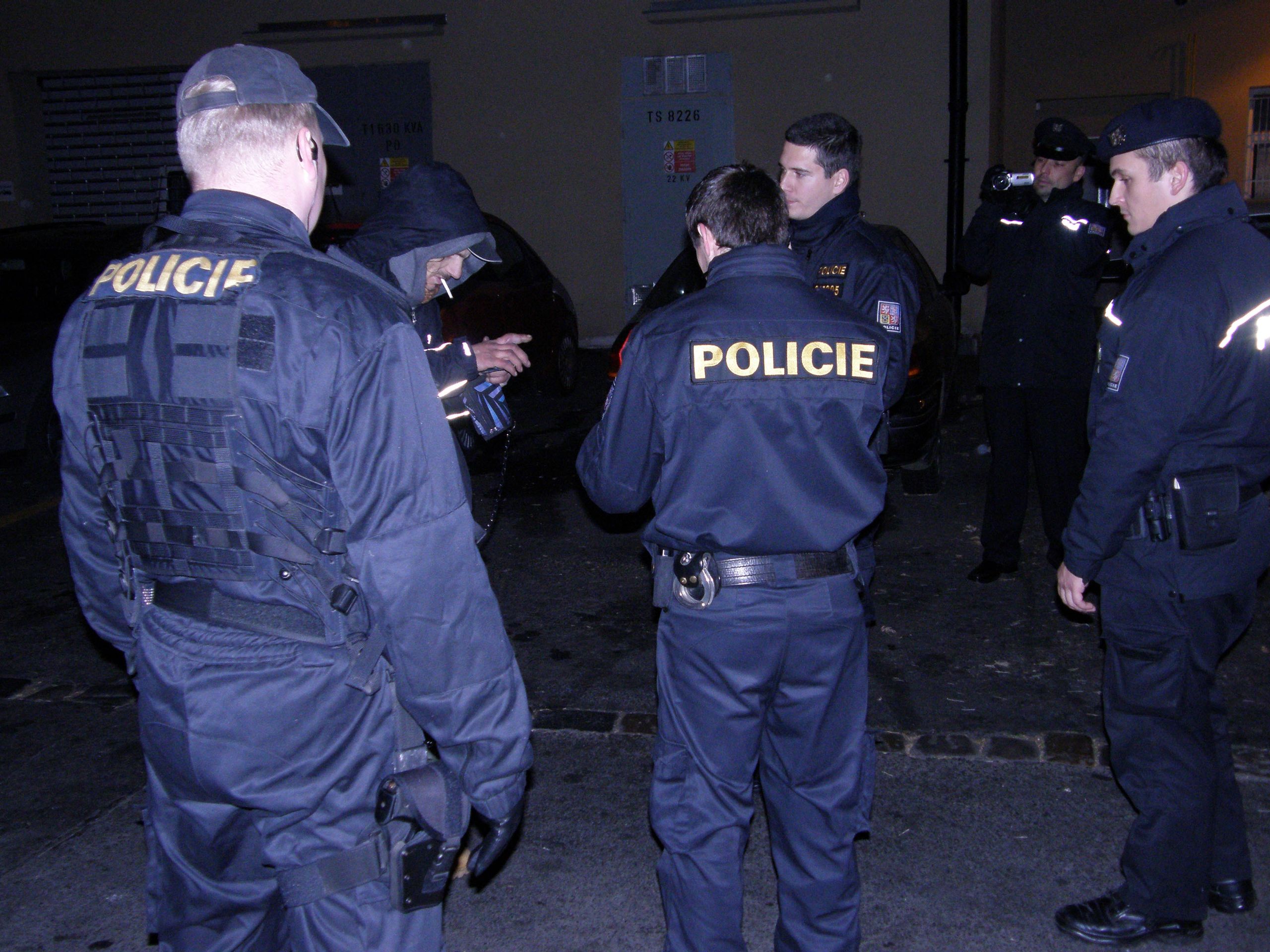 Policjení zátah na mladistvé opilce - 3 - GALERIE: Zátah na mladistvé opilce (3/9)