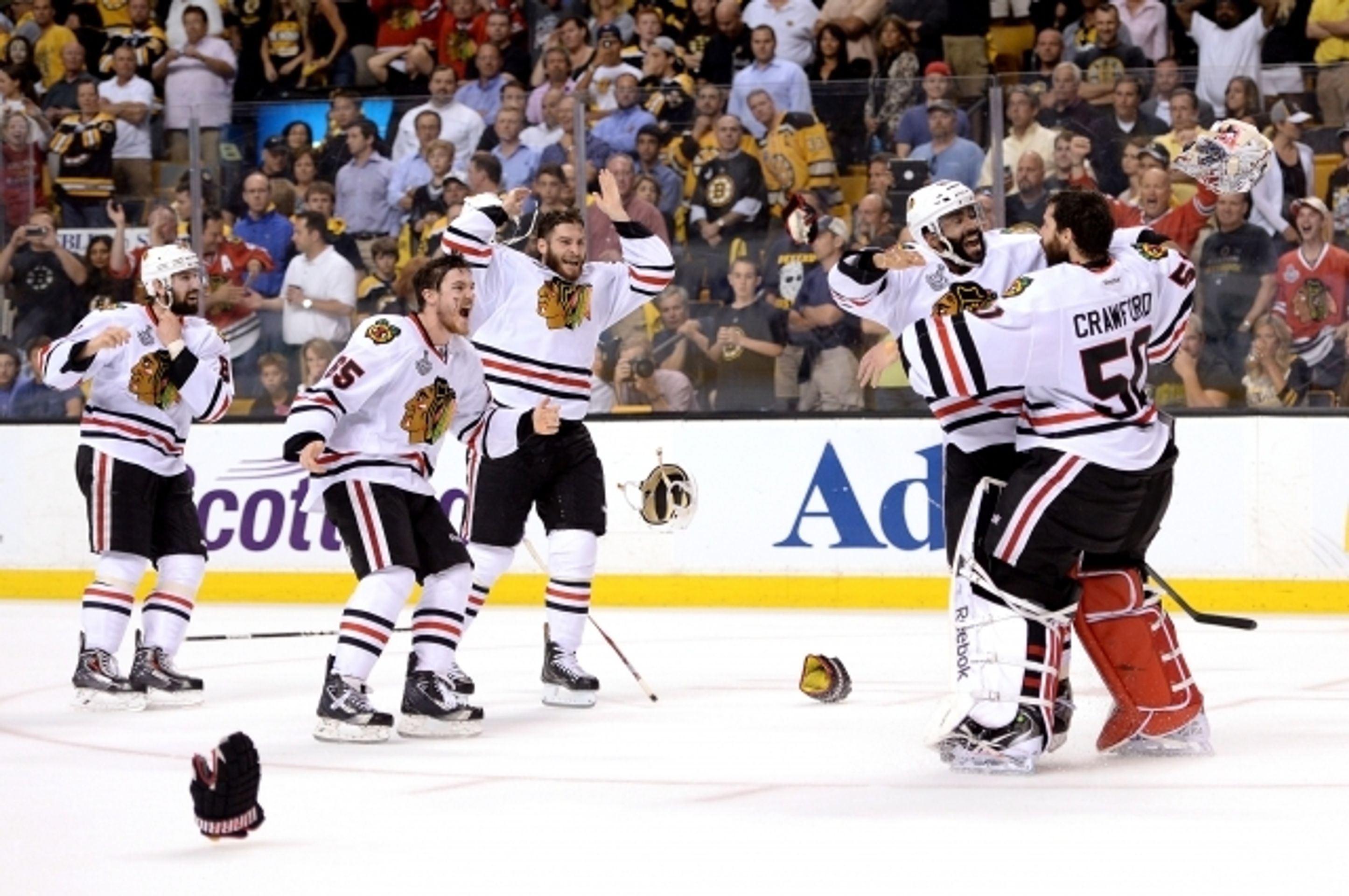 Chicago má Stanley Cup - 7 - OBRAZEM: Chicago získalo Stanley Cup (9/17)
