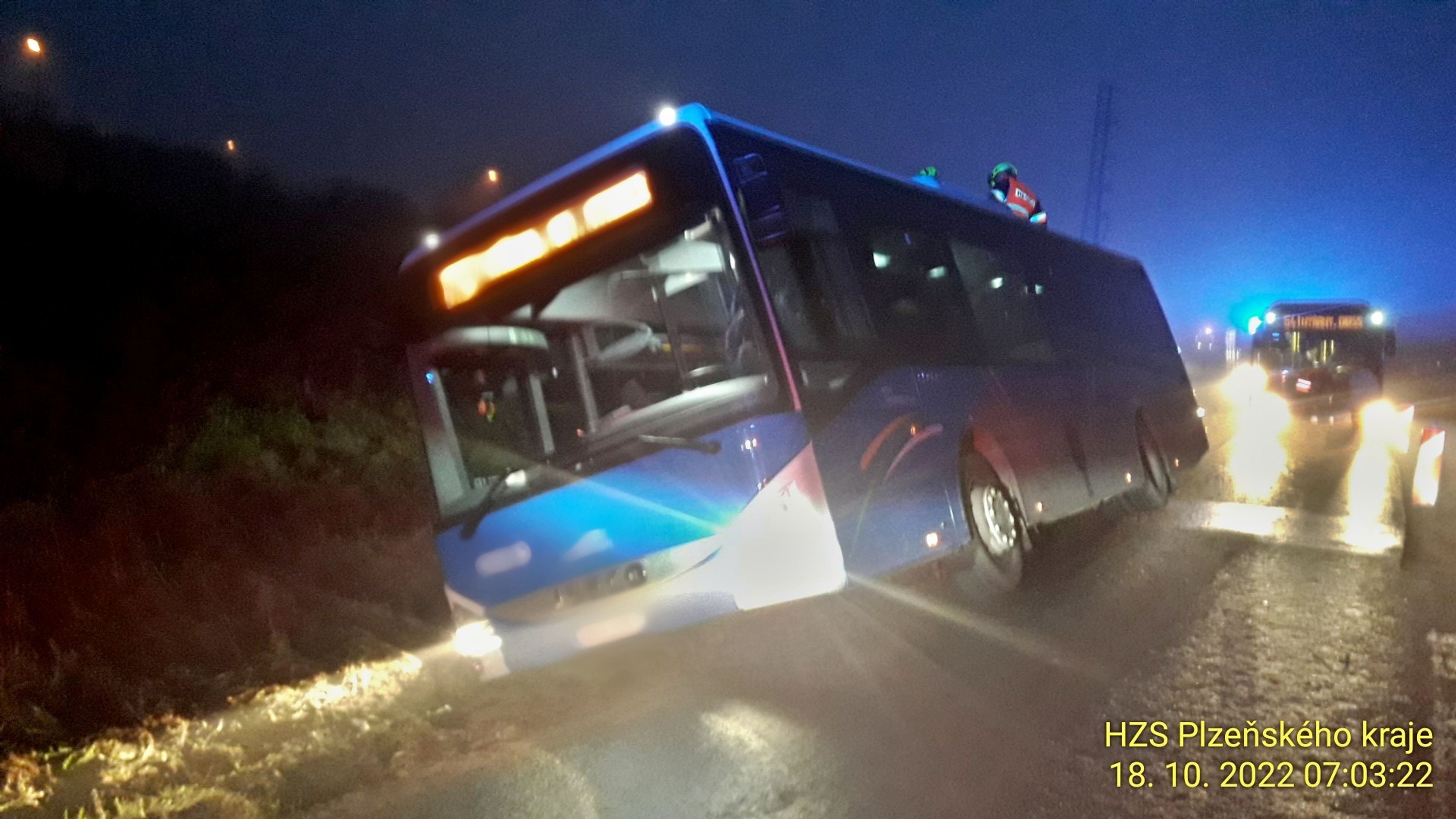 Nehoda autobusu - Nehoda autobusu na Plzeňsku (1/3)