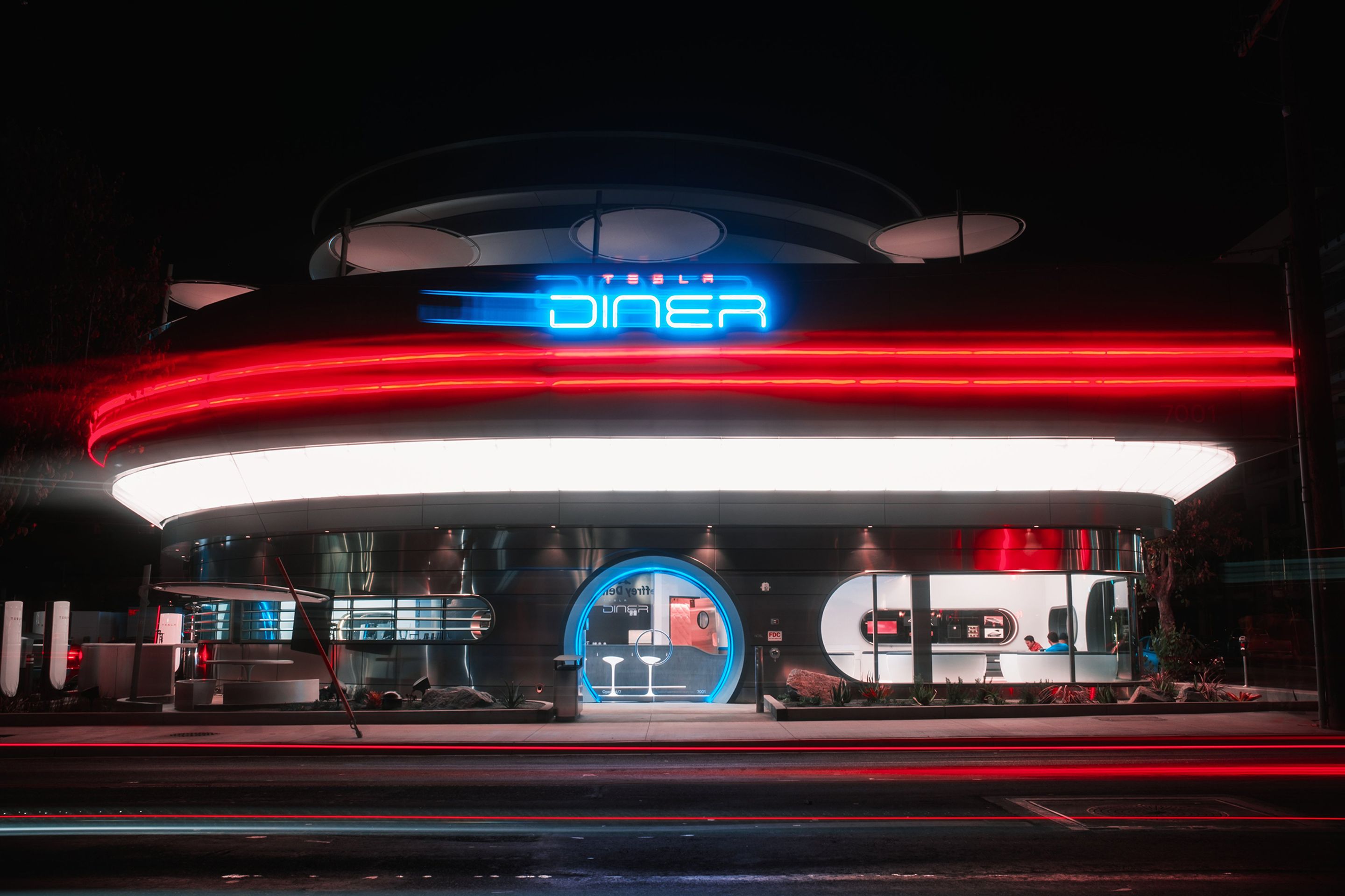 Tesla Diner v Los Angeles - Tesla Diner v Los Angeles (8/14)