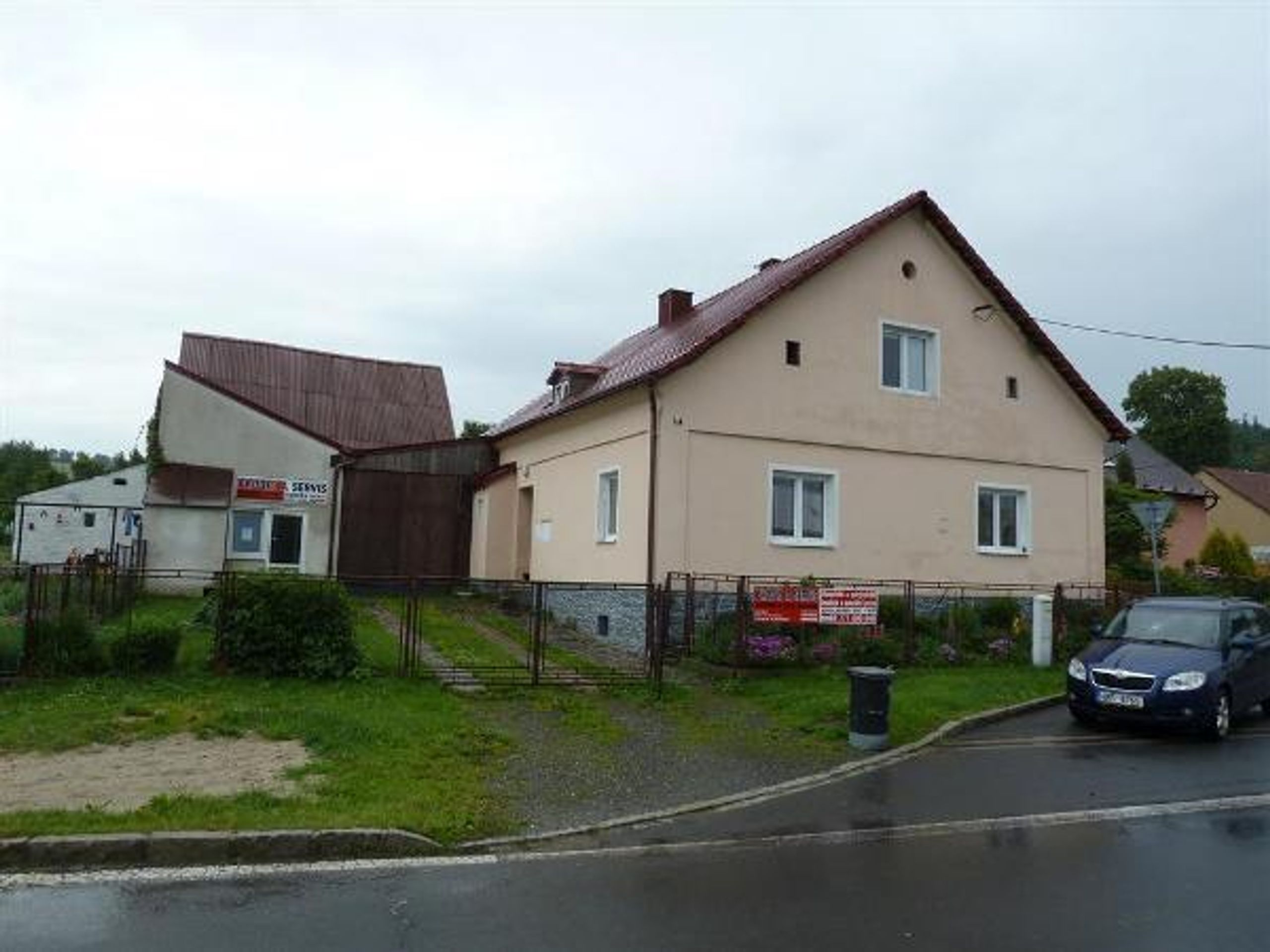 Podíl na rodinném domě v obci Lichnov (Bruntál) - GALERIE: Vydražené zabavené nemovitosti 13. 11. - byty a domy (5/9)