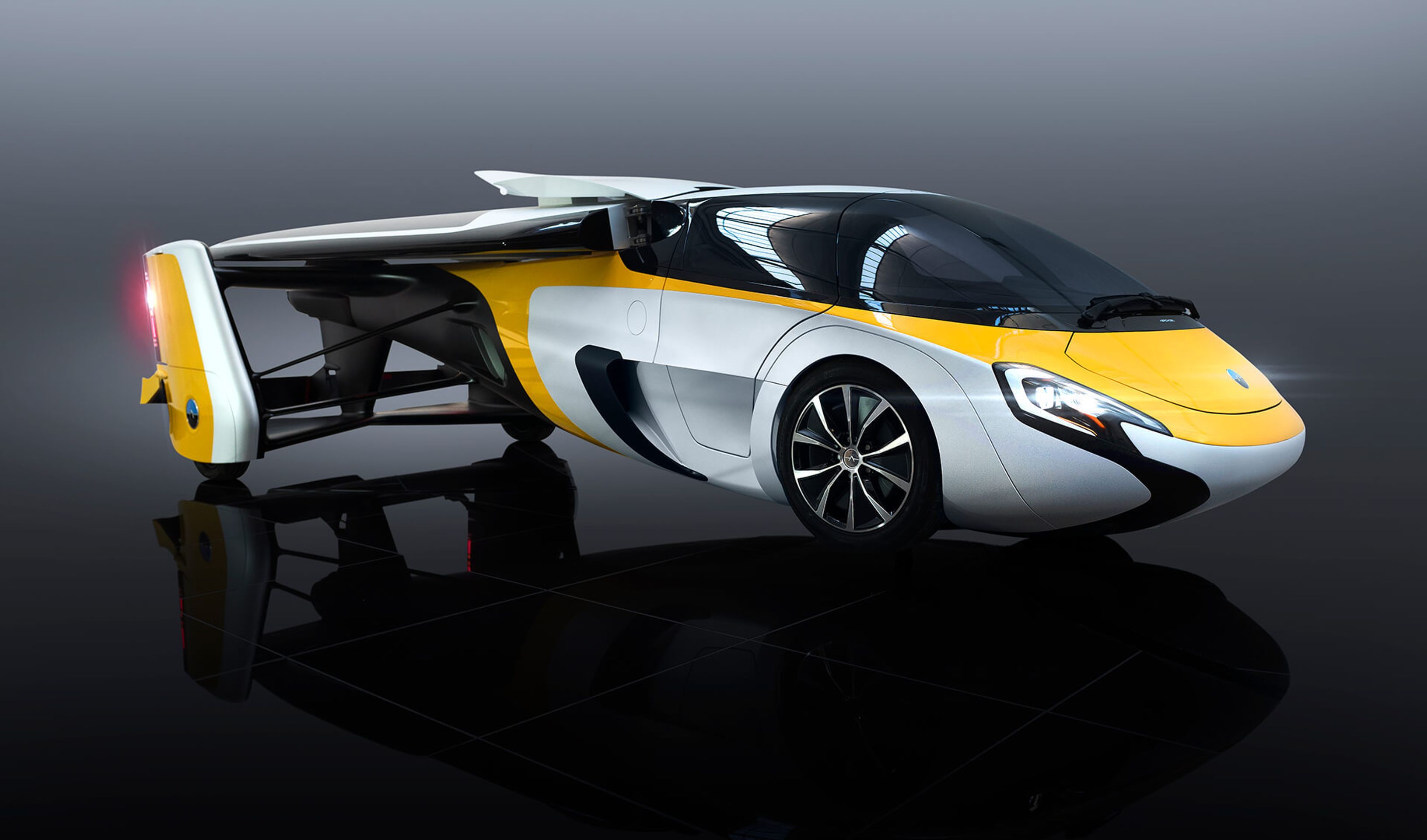 Slovenské létající auto AeroMobil 4.0 STOL - 12 - Fotogalerie: Slovenské létající auto AeroMobil 4.0 STOL (4/9)
